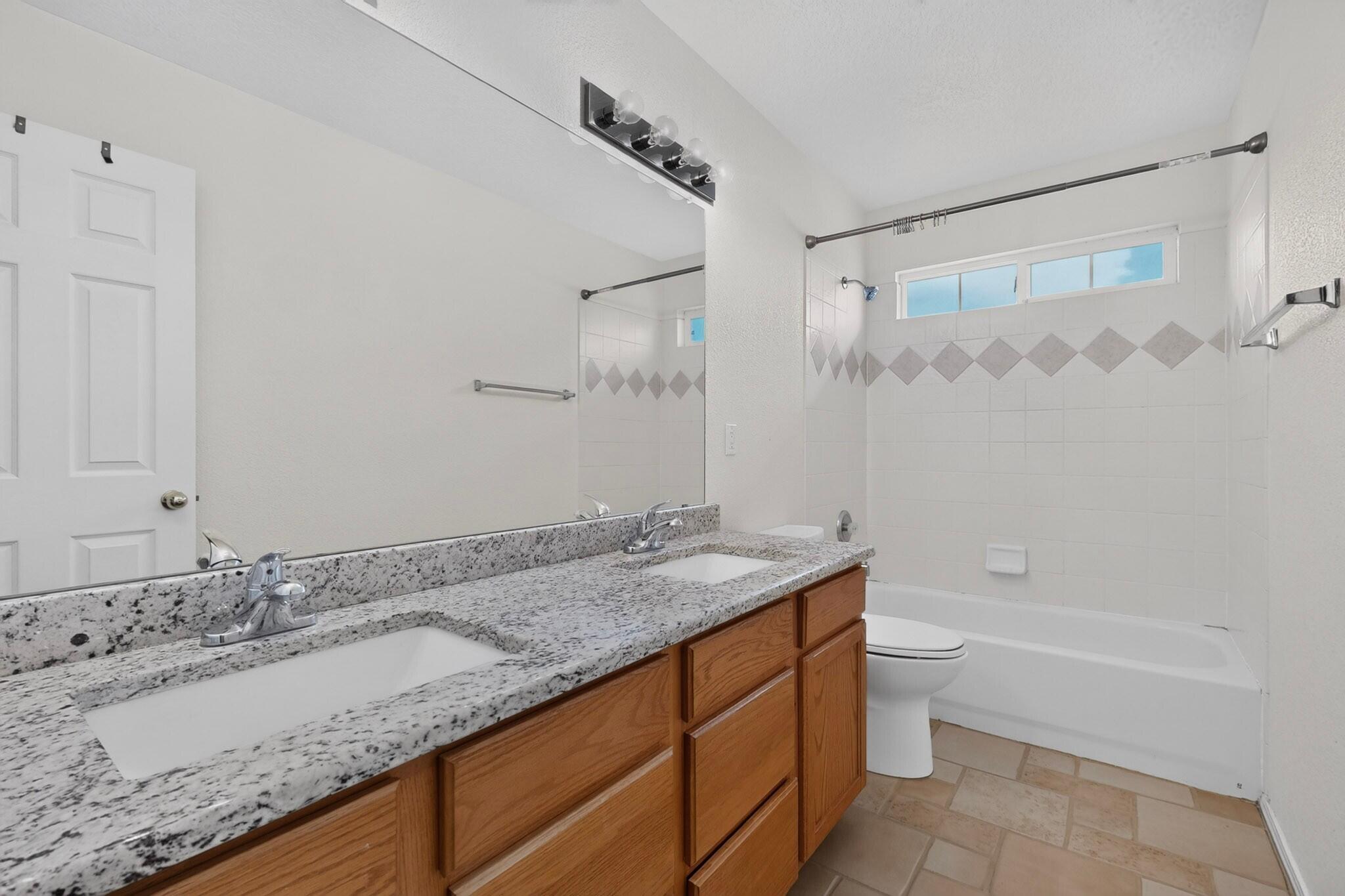 Photo 20 — 9800 Sierra Morena Street NW