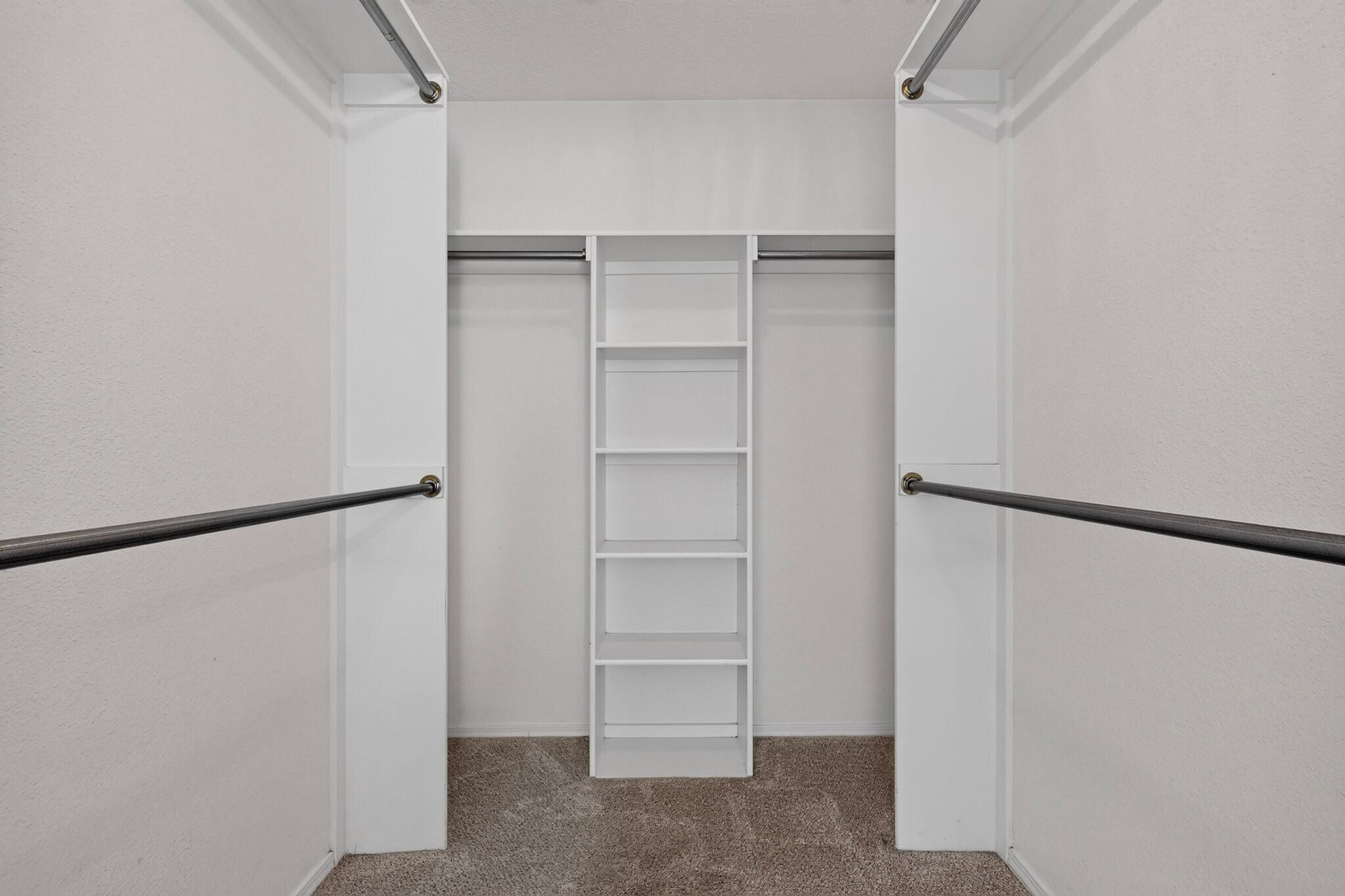 Photo 15 — 9800 Sierra Morena Street NW