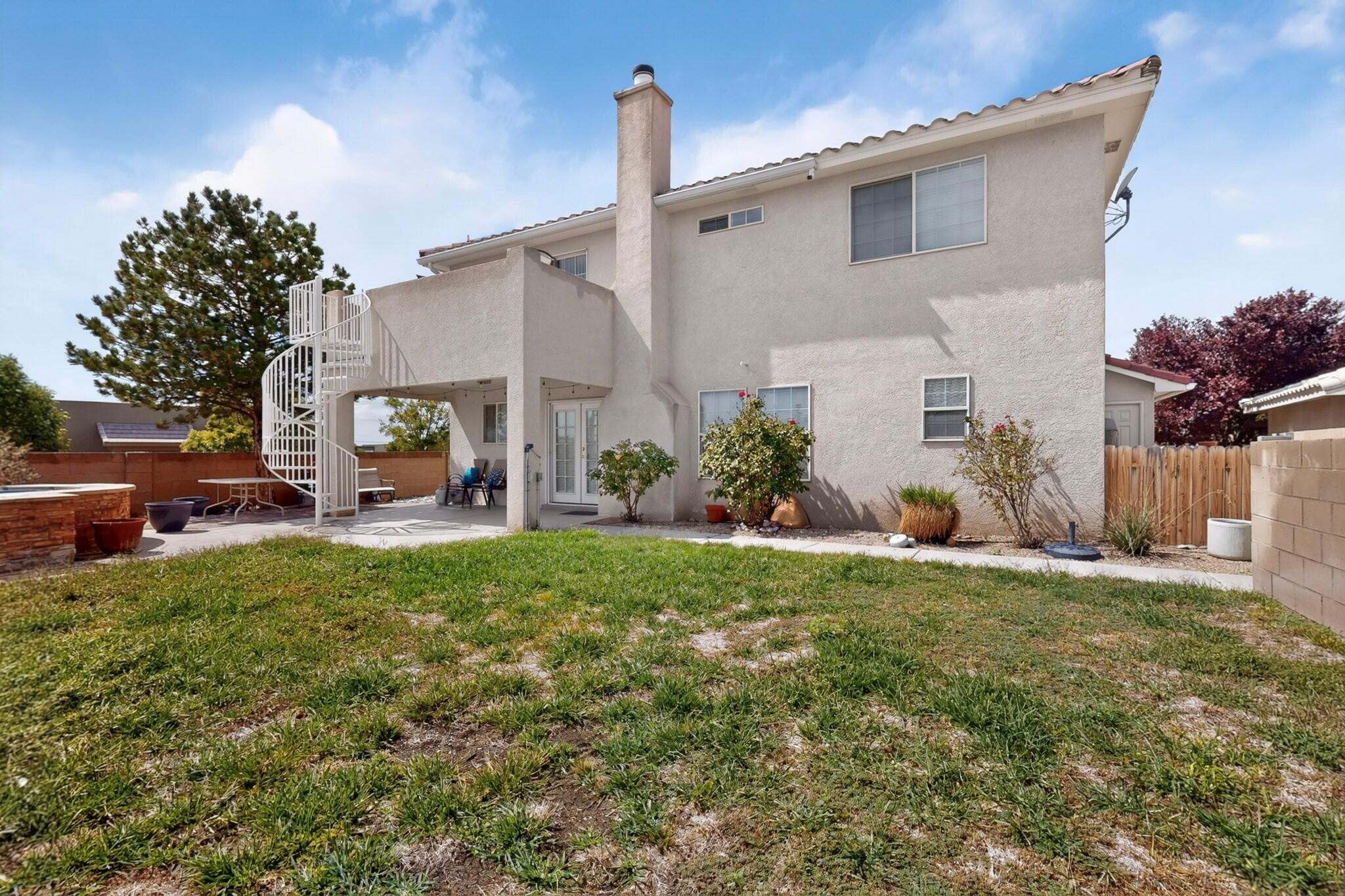 Photo 6 — 9800 Sierra Morena Street NW
