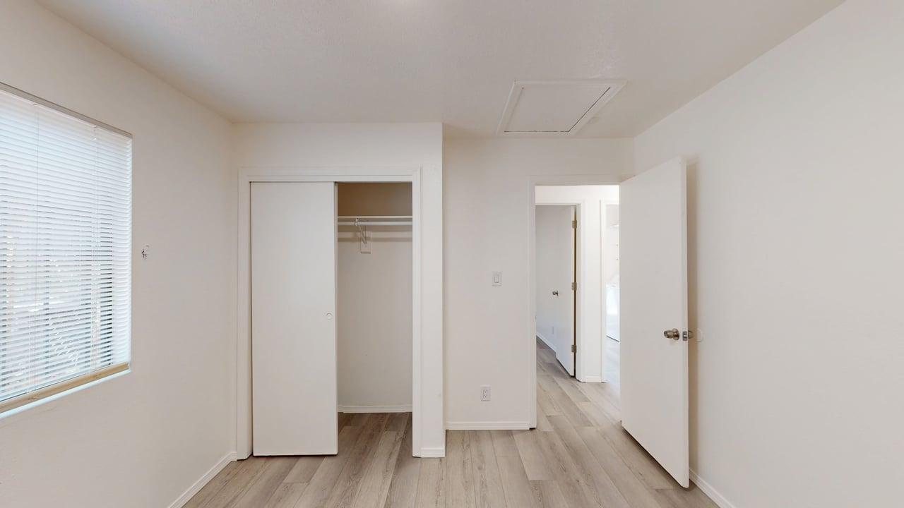 Photo 13 — 823 5th Street SW
