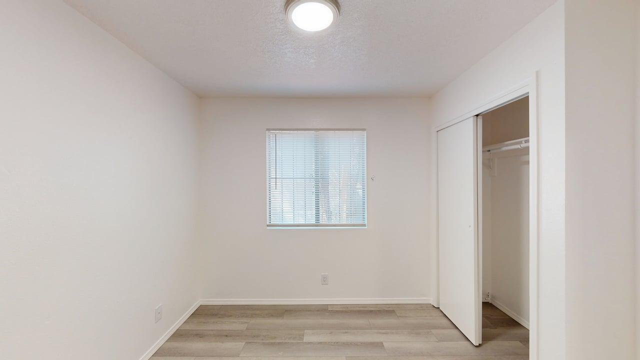 Photo 12 — 823 5th Street SW