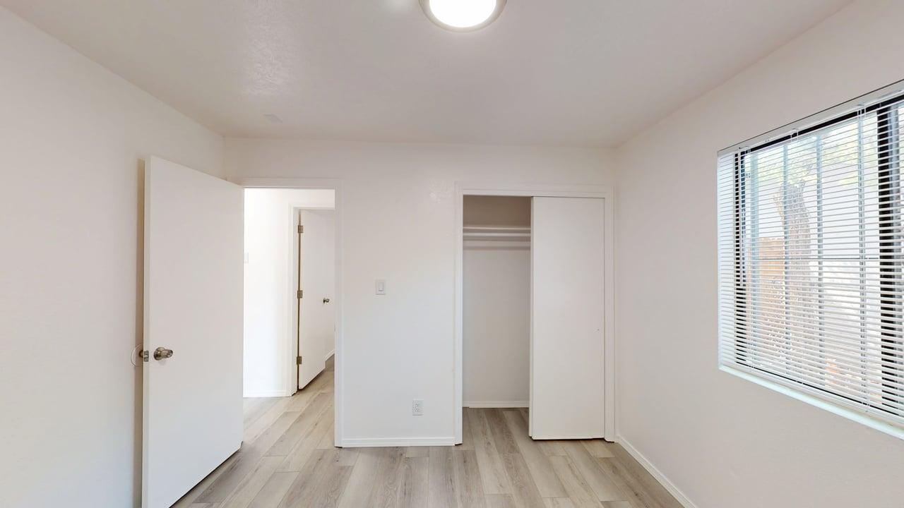Photo 11 — 823 5th Street SW
