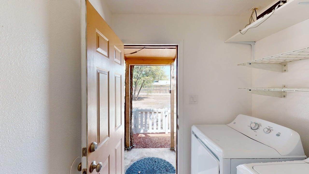 Photo 9 — 823 5th Street SW