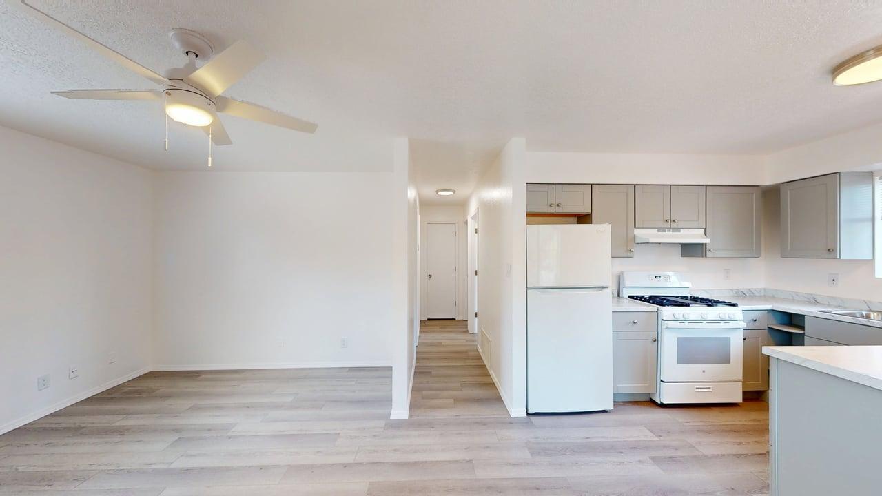 Photo 20 — 823 5th Street SW