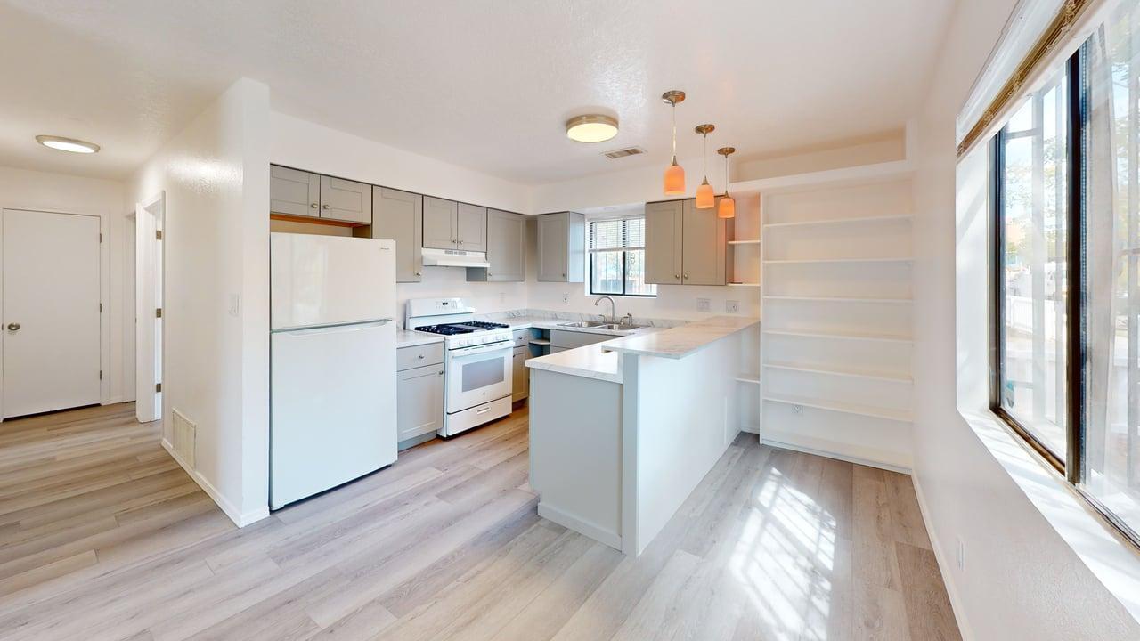 Photo 18 — 823 5th Street SW