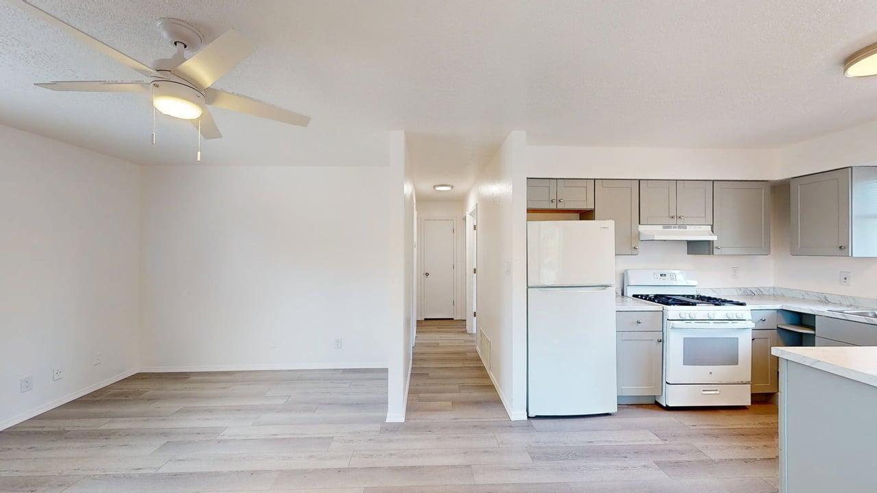 Photo 17 — 823 5th Street SW