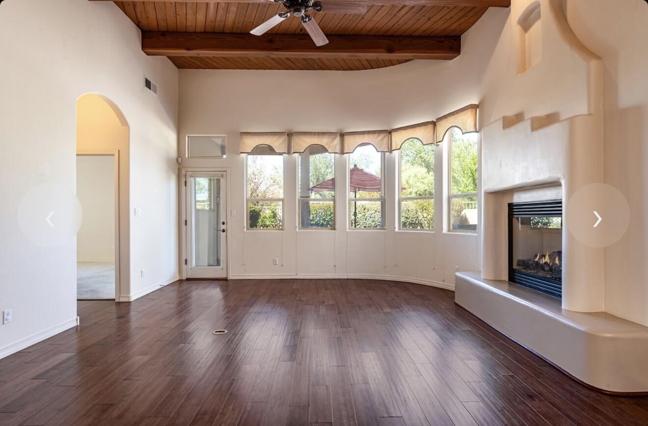 Photo 19 — 8805 Desert Fox Way NE