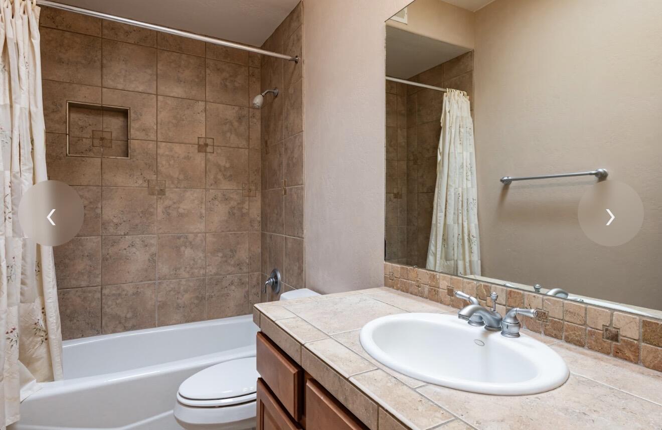 Photo 11 — 8805 Desert Fox Way NE