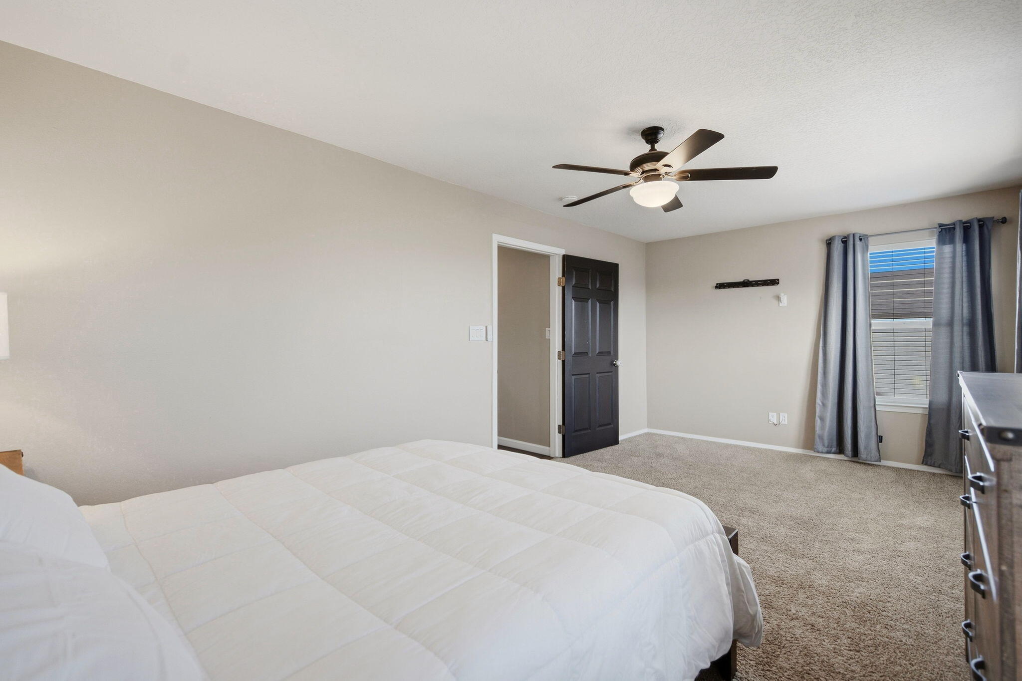 Photo 6 — 8705 Sawgrass Place NW