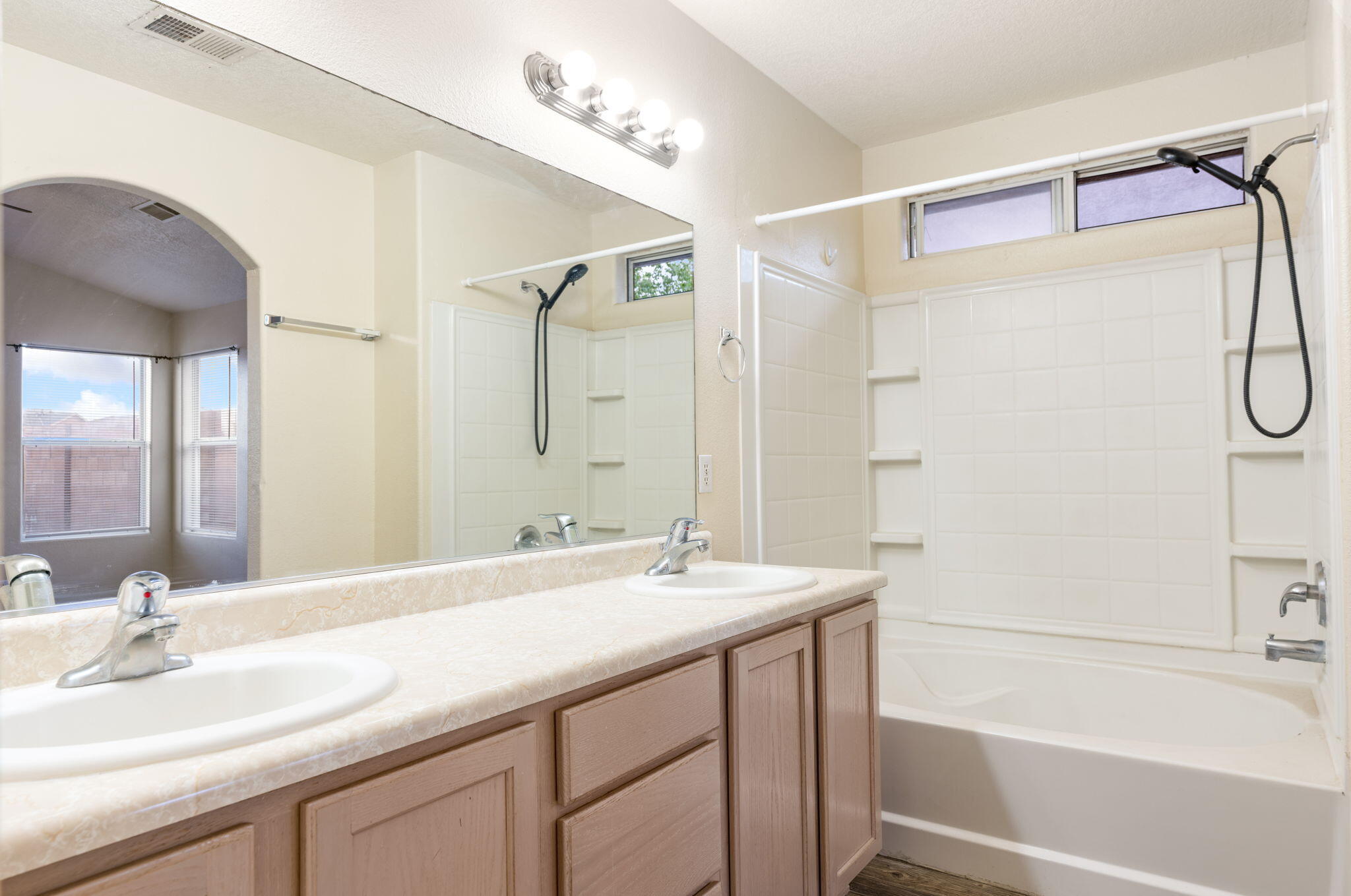Photo 14 — 1336 Penasco Road NE