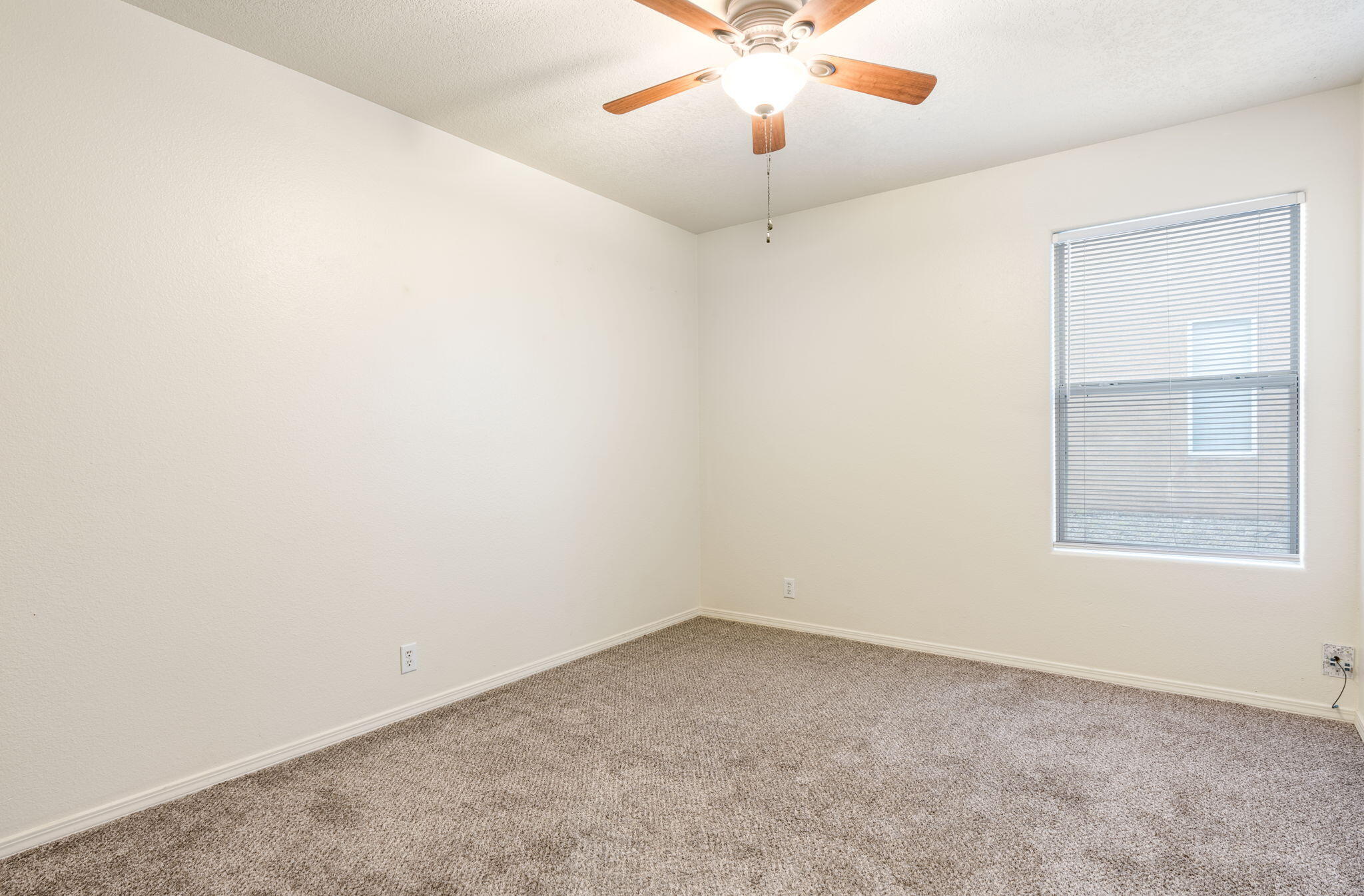 Photo 10 — 1336 Penasco Road NE