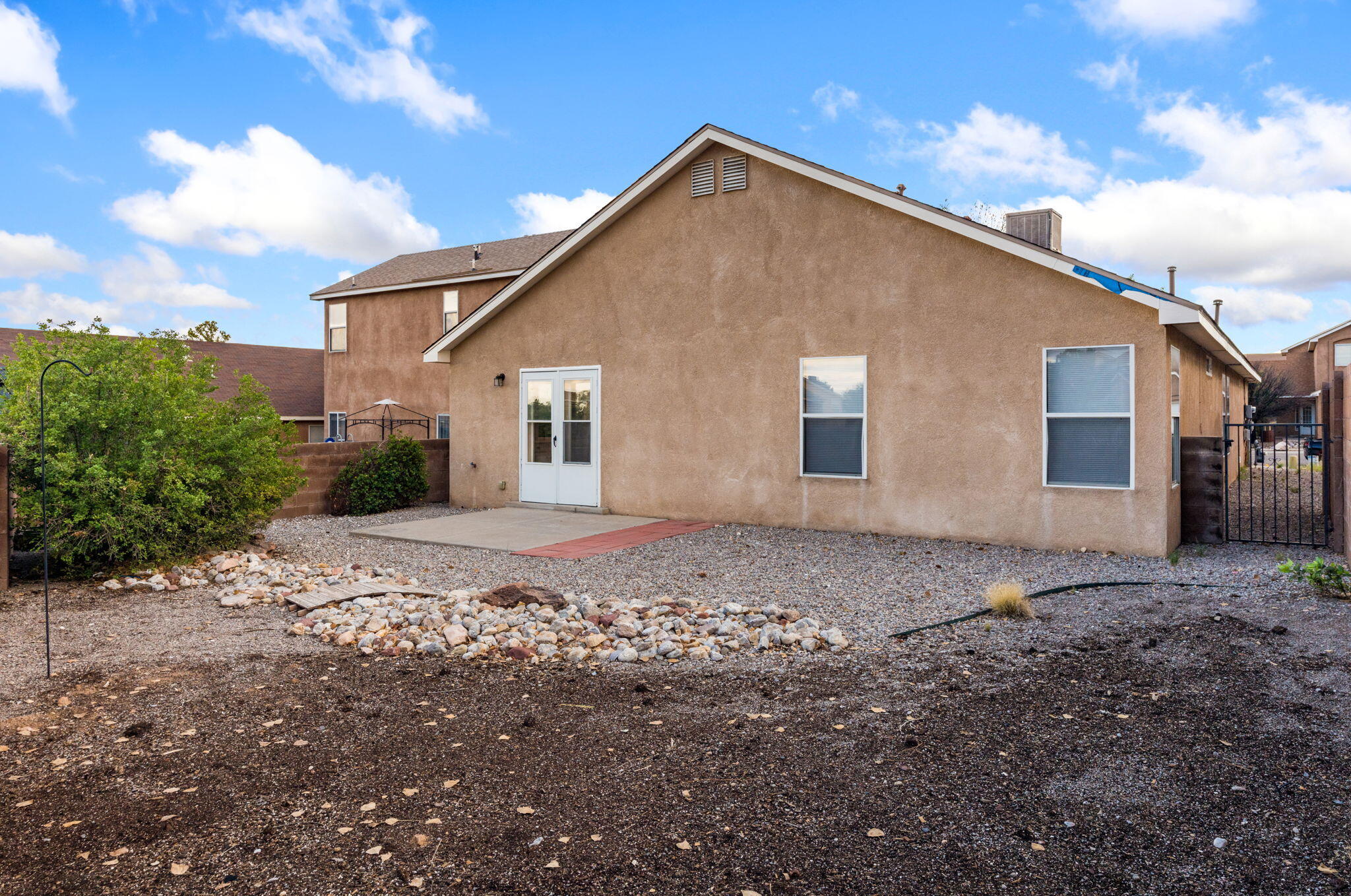 Photo 4 — 1336 Penasco Road NE