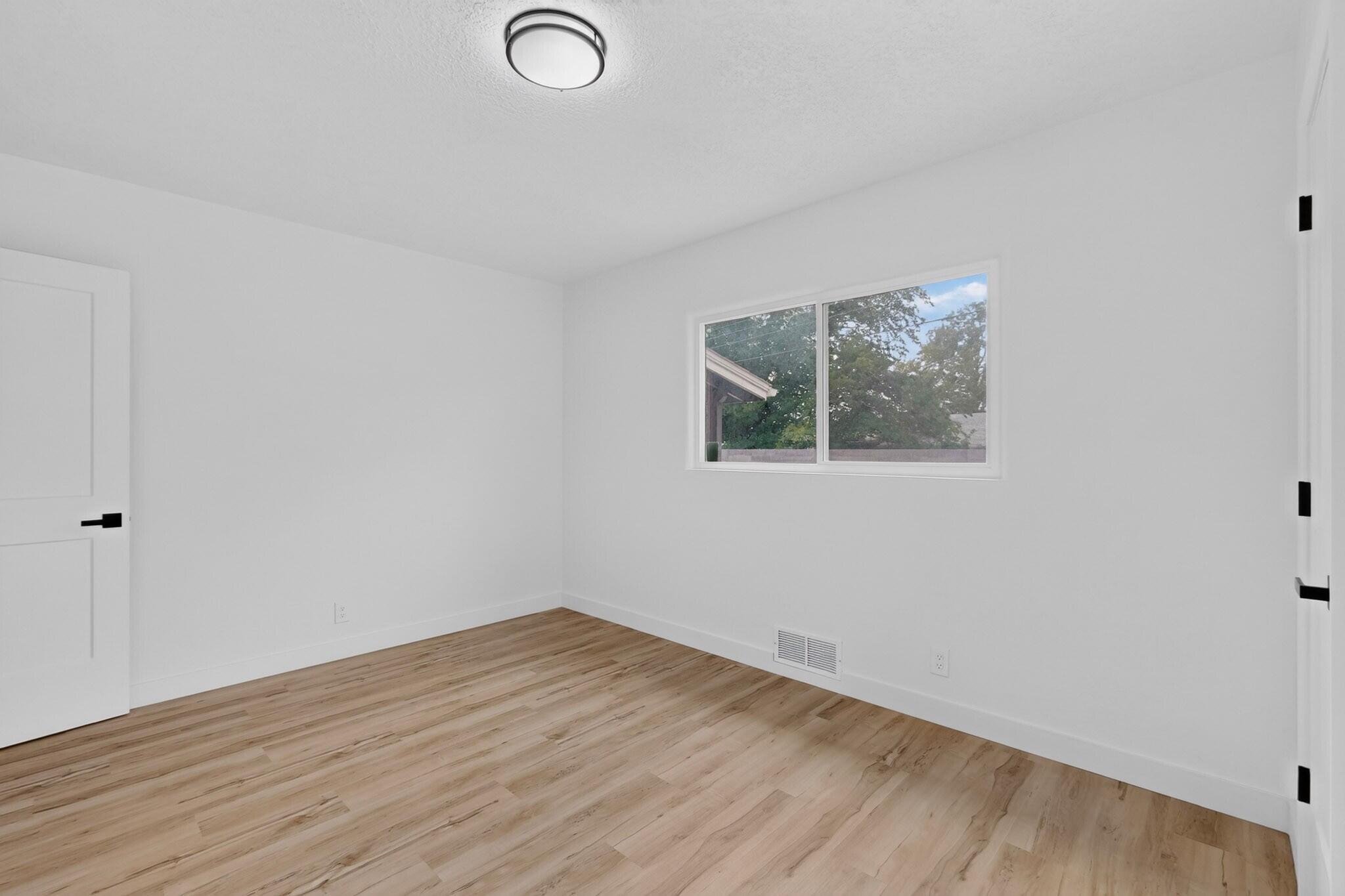 Photo 19 — 2817 Cardenas Drive NE