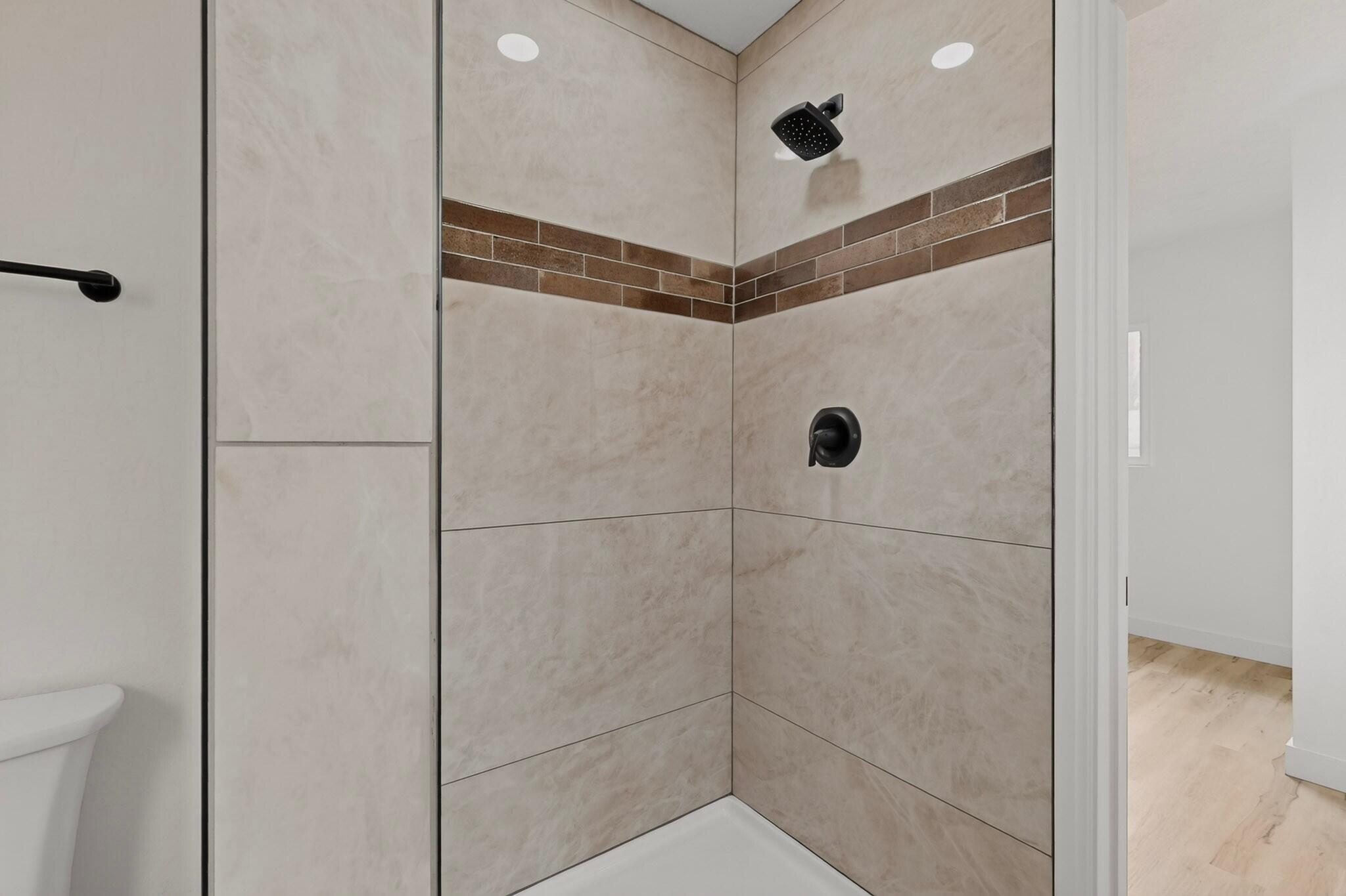 Photo 15 — 2817 Cardenas Drive NE