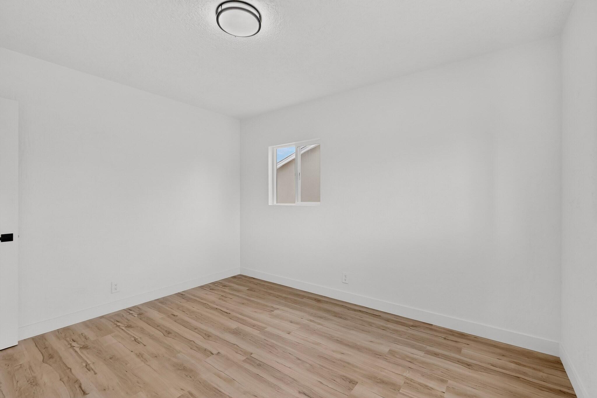 Photo 9 — 2817 Cardenas Drive NE