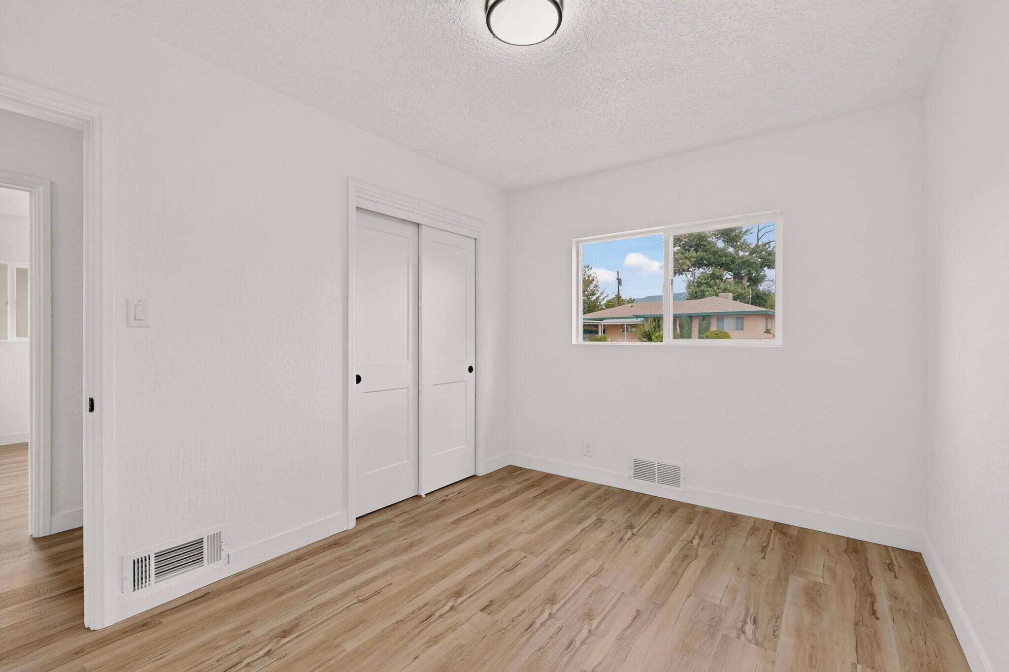 Photo 6 — 2817 Cardenas Drive NE