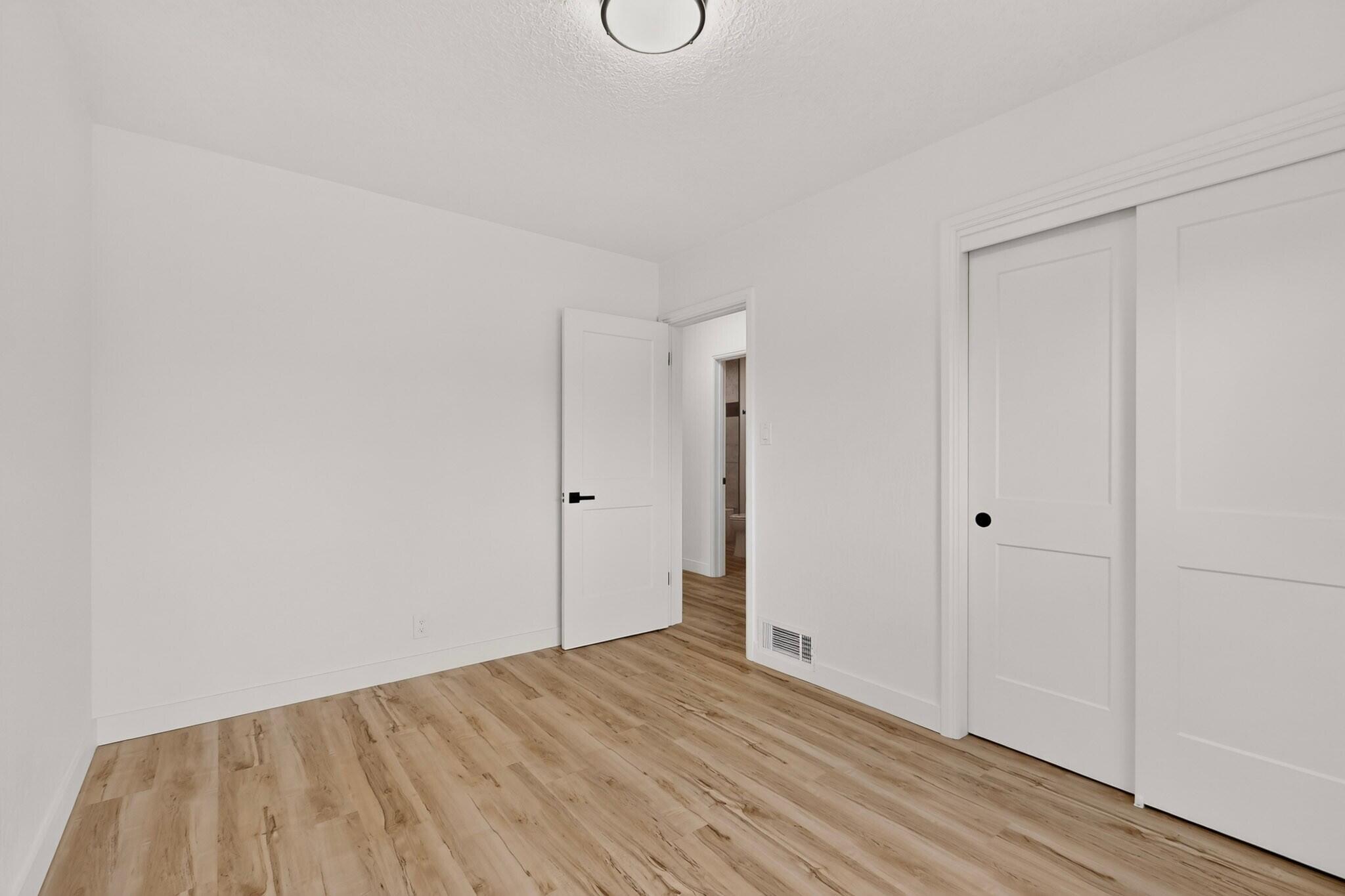 Photo 5 — 2817 Cardenas Drive NE