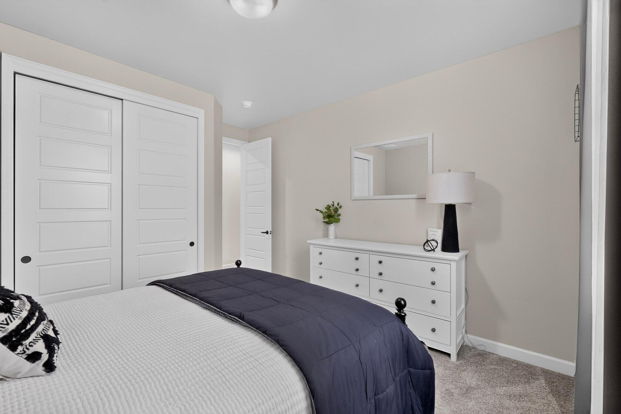 Photo 16 — 5801 Ridgeline Place NE