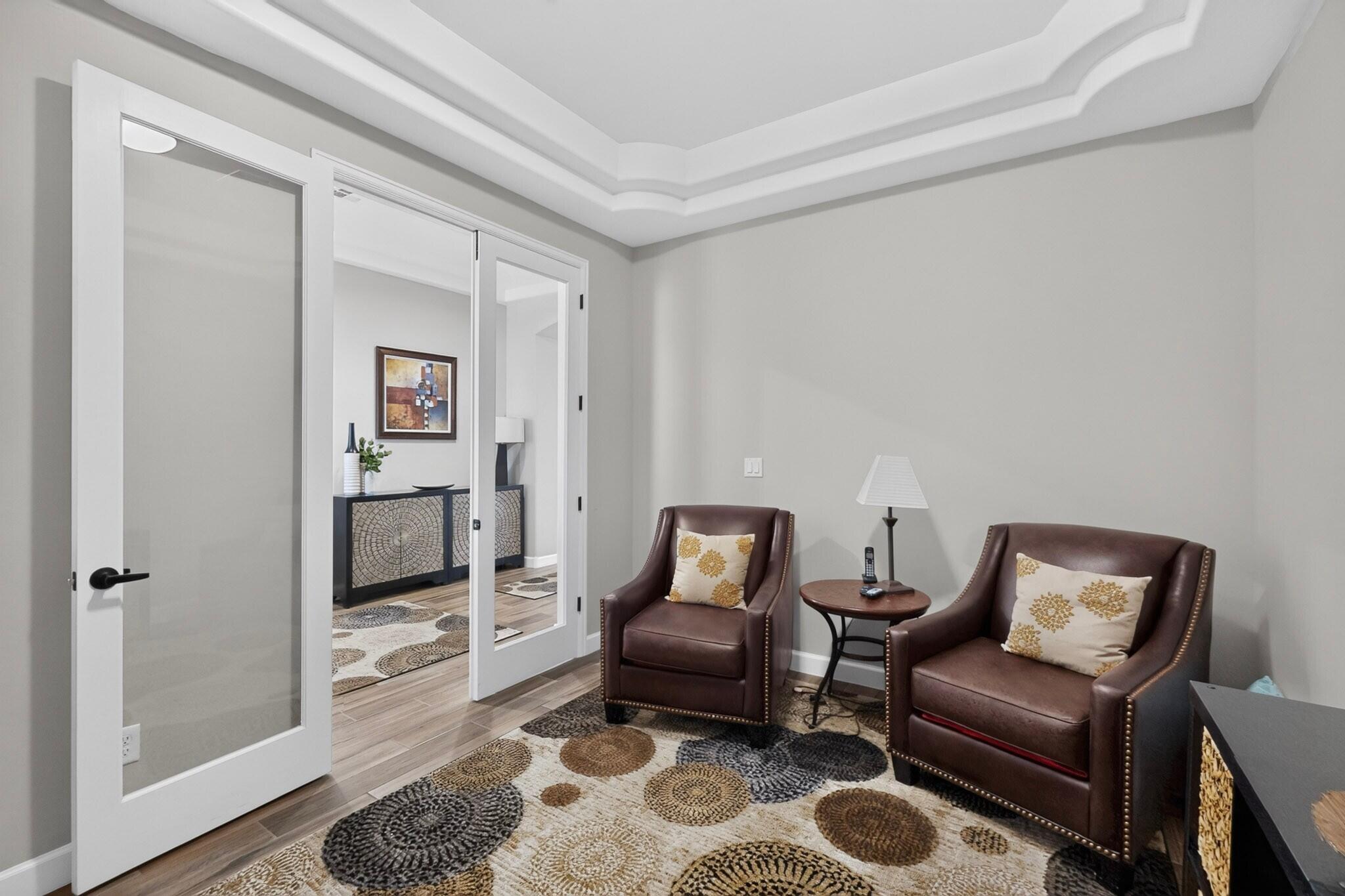 Photo 15 — 5801 Ridgeline Place NE