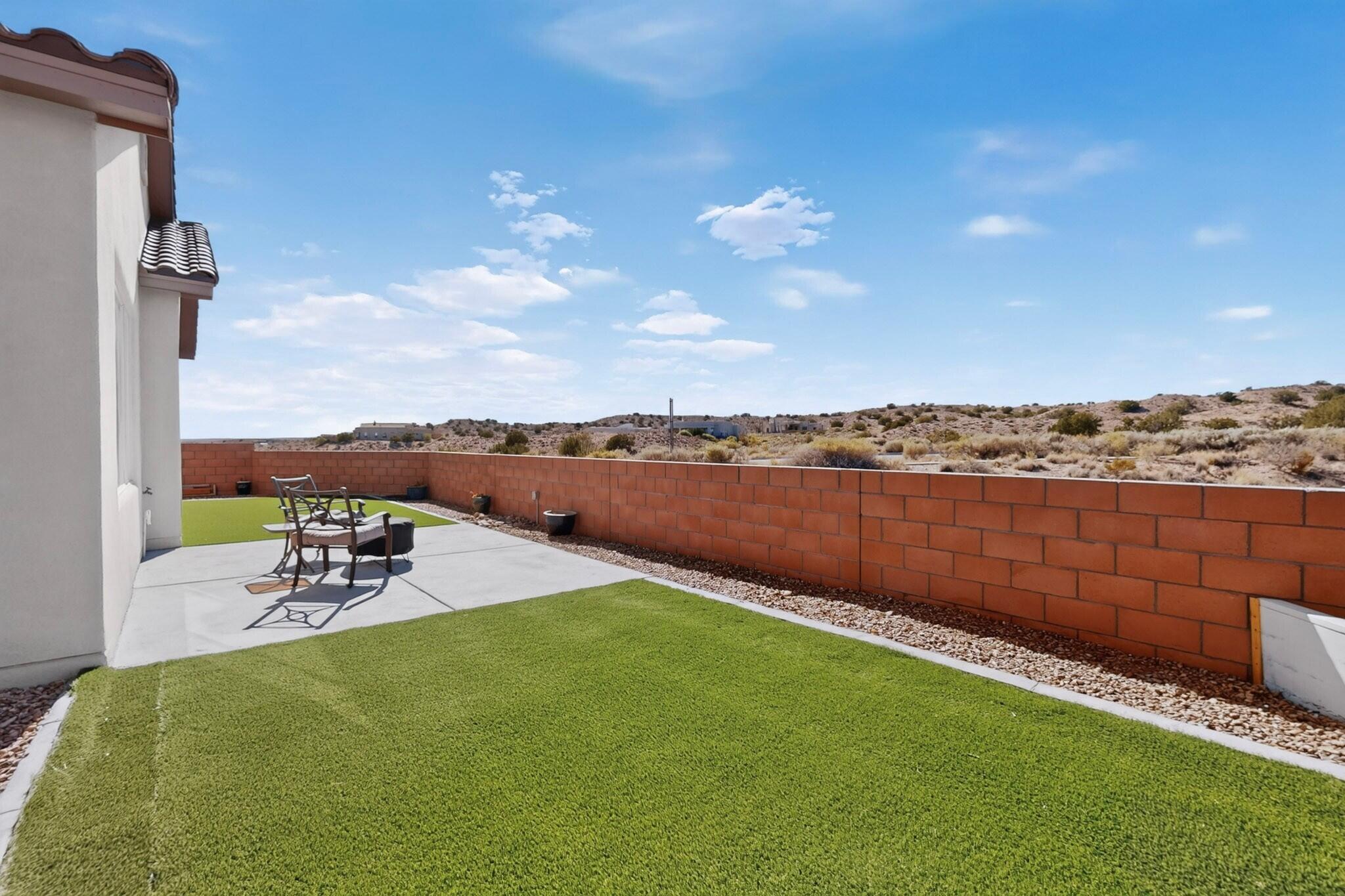 Photo 7 — 5801 Ridgeline Place NE