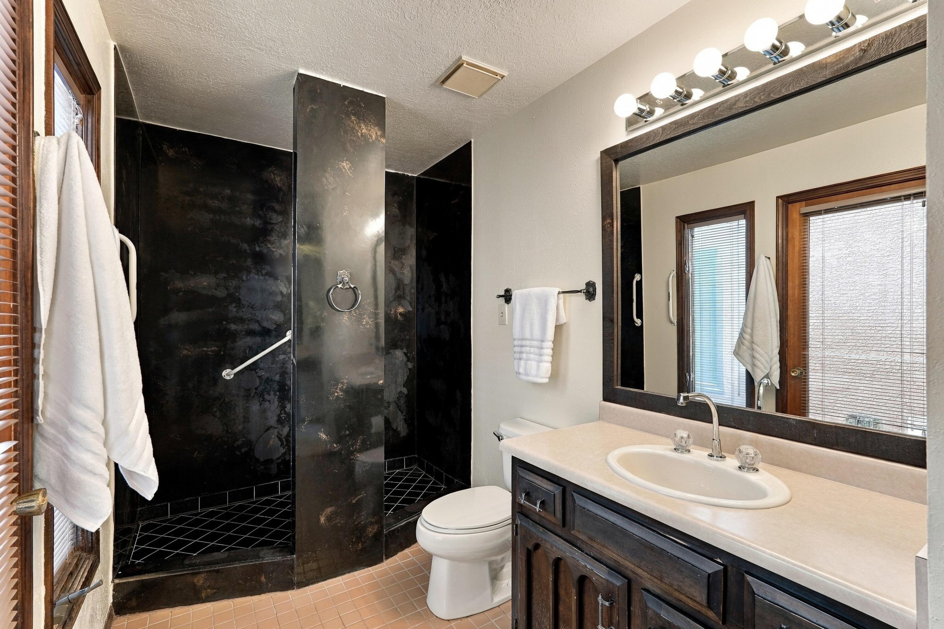 Photo 18 — 3901 Embudito Drive NE