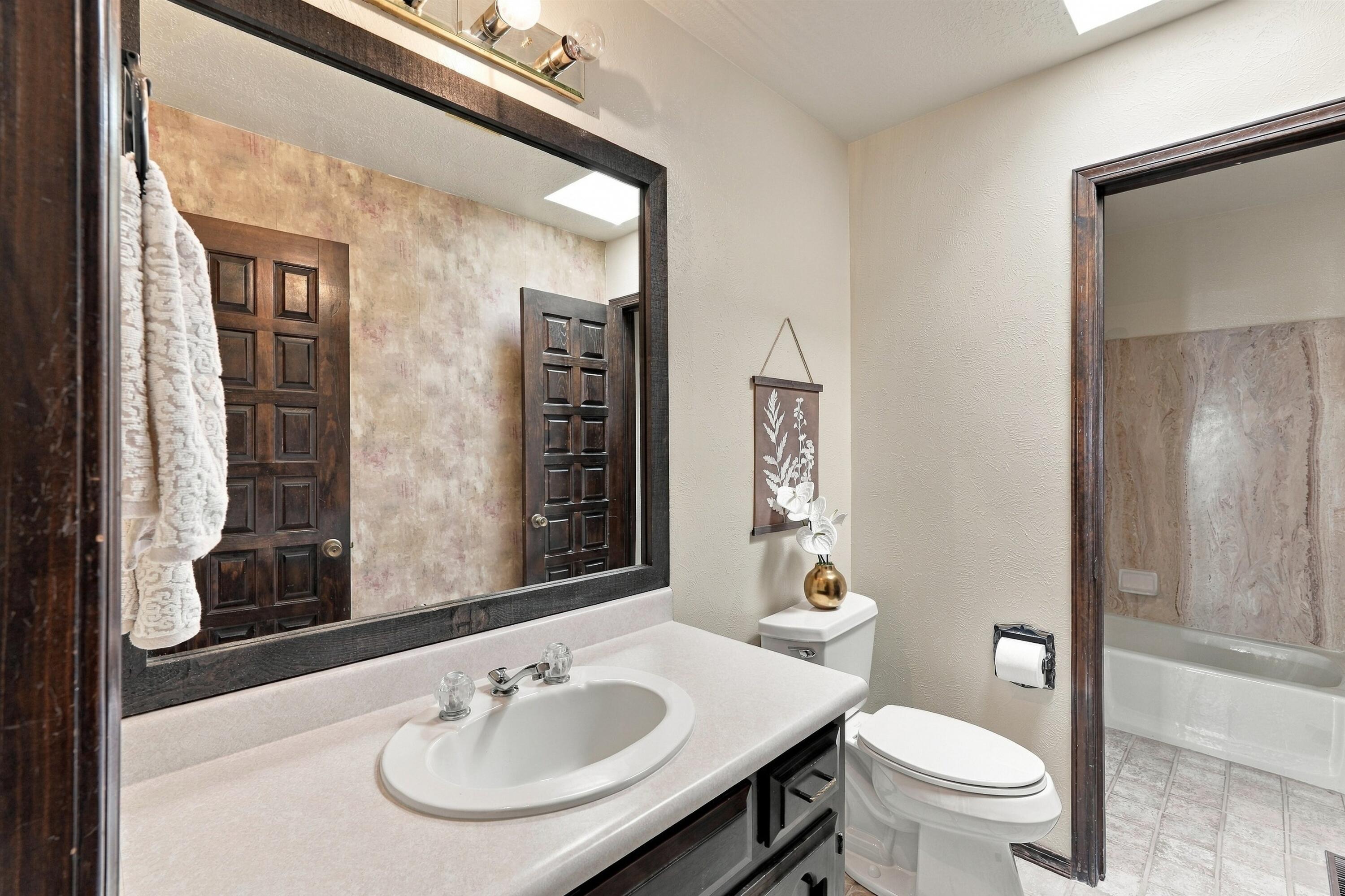 Photo 11 — 3901 Embudito Drive NE