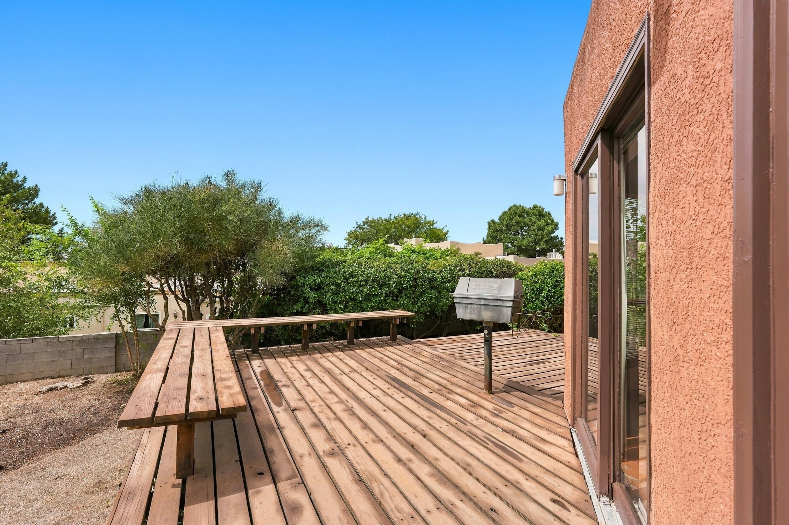 Photo 8 — 3901 Embudito Drive NE