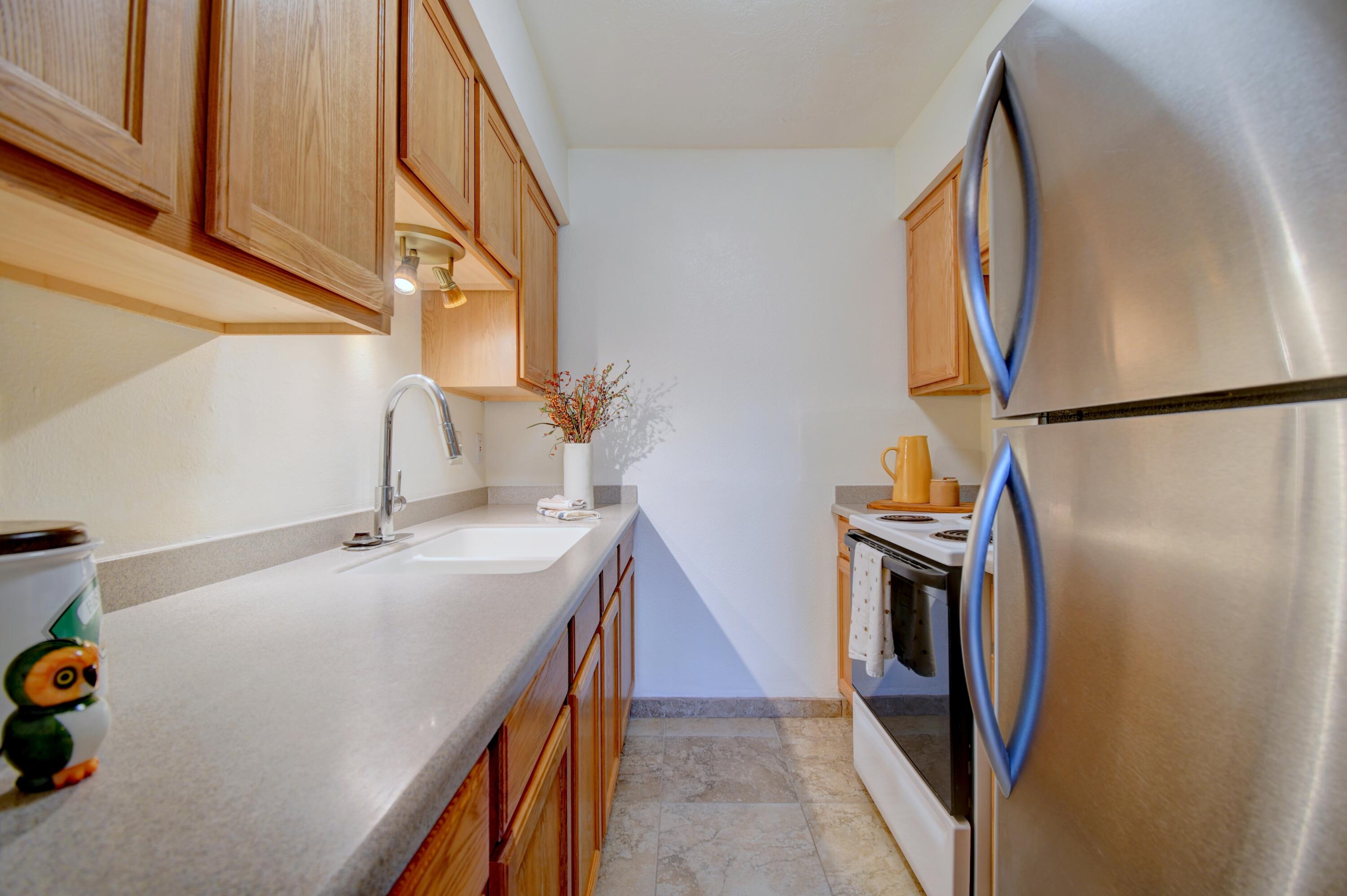 Photo 13 — 4601 Carlisle Boulevard NE APT A13