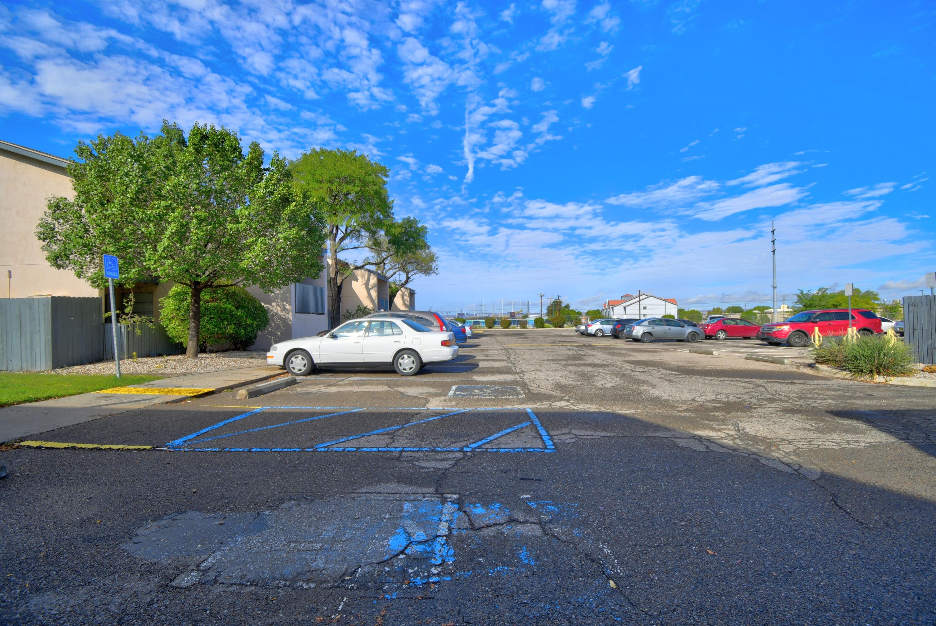 Photo 8 — 4601 Carlisle Boulevard NE APT A13