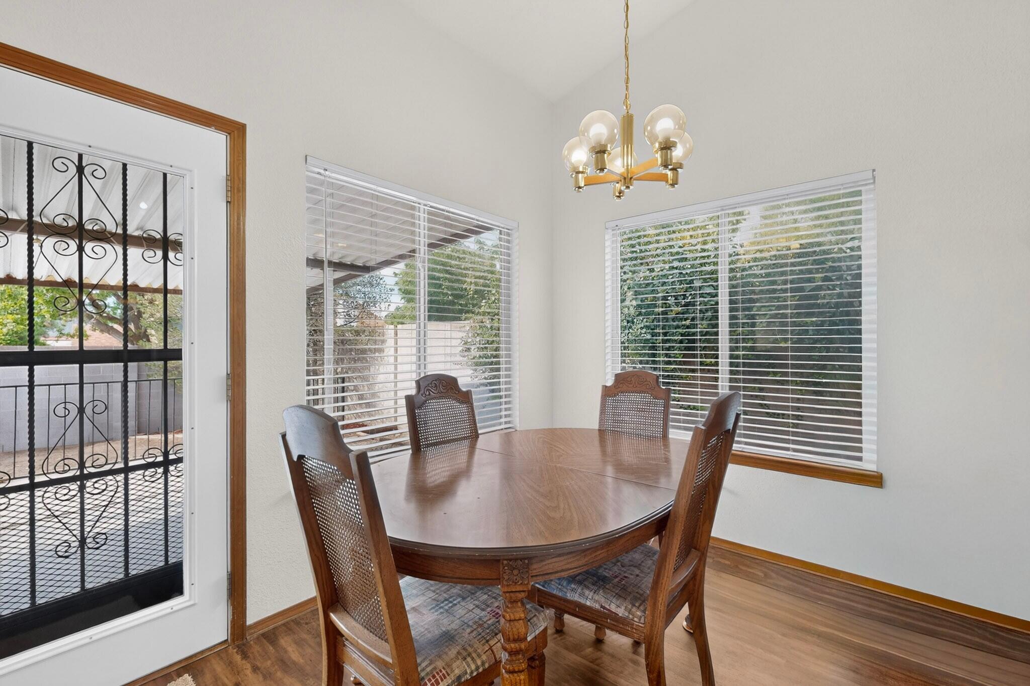Photo 19 — 7204 Sol Poniente Road NW