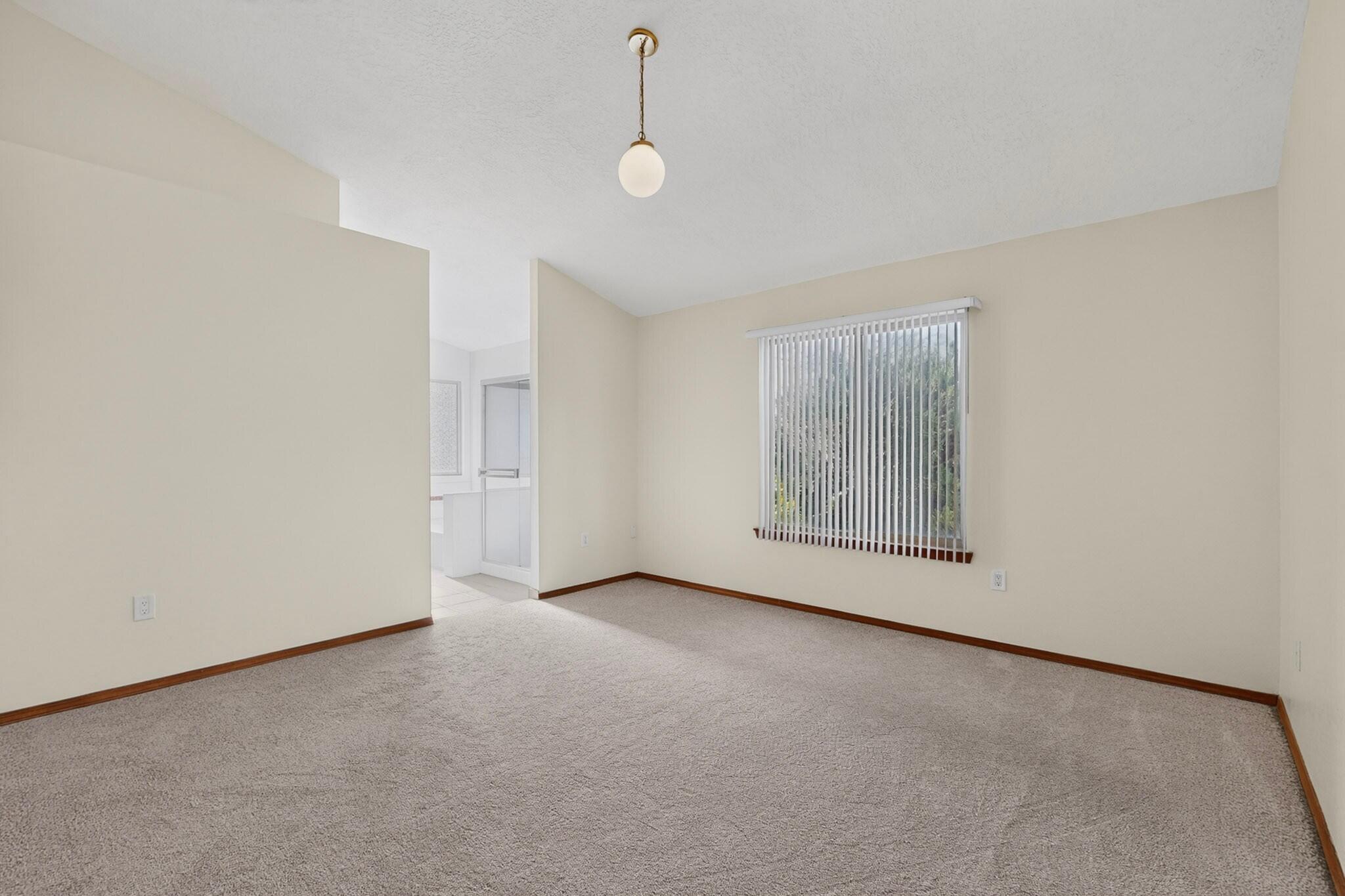 Photo 14 — 7204 Sol Poniente Road NW
