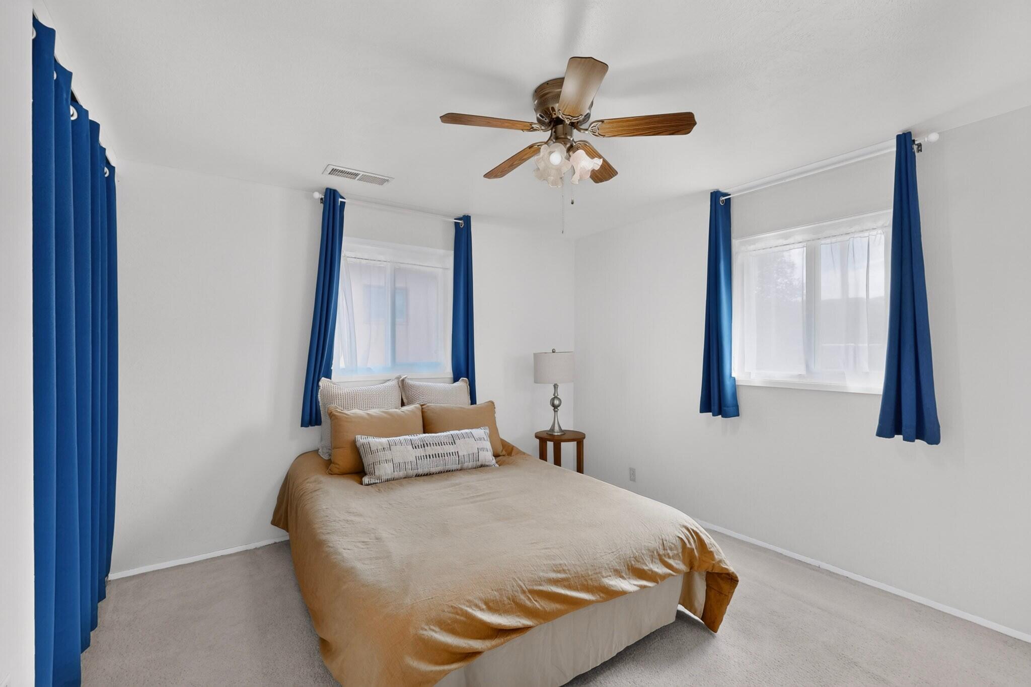 Photo 15 — 2420 Stevens Drive NE