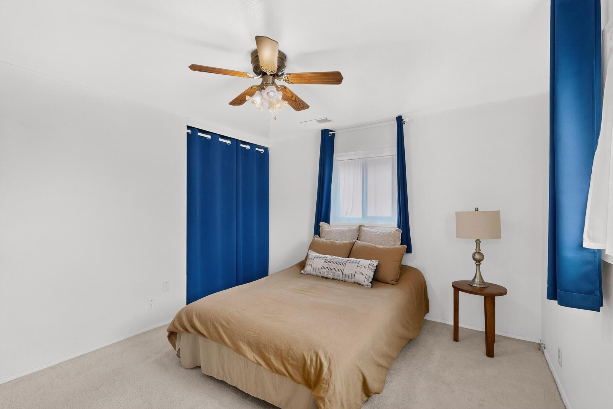 Photo 16 — 2420 Stevens Drive NE