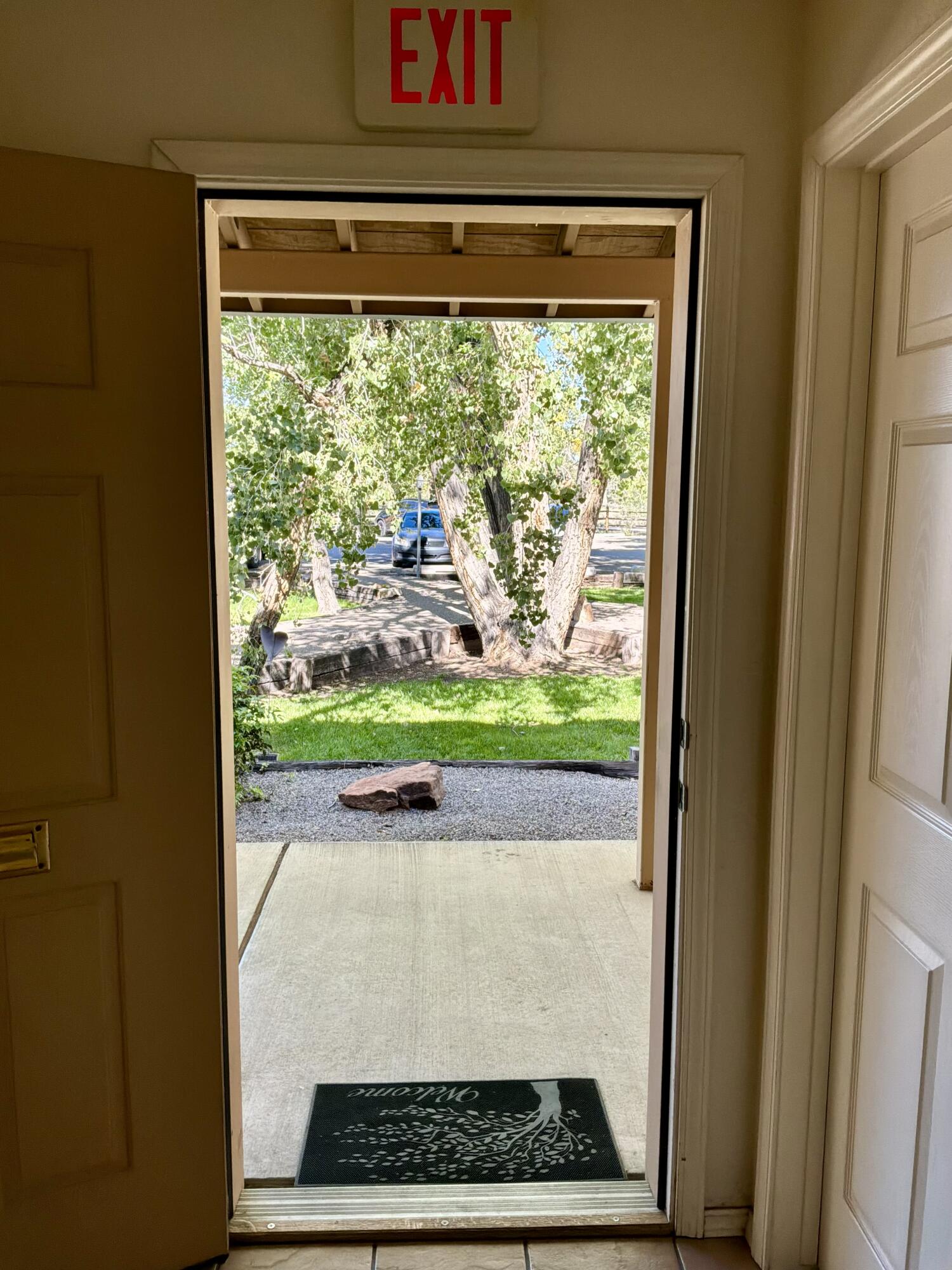 Photo 9 — 230 Cynthia Court NW A
