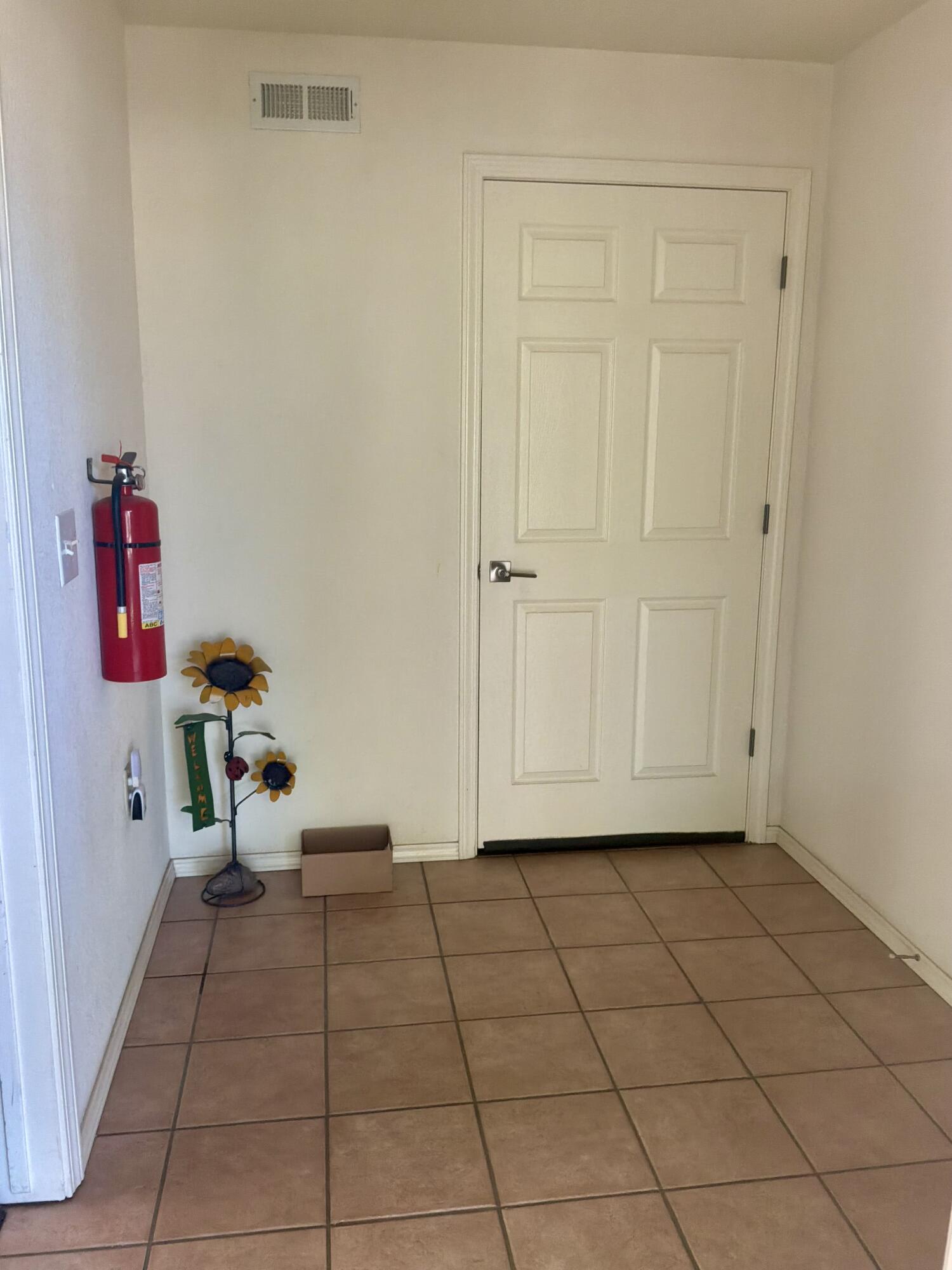 Photo 8 — 230 Cynthia Court NW A