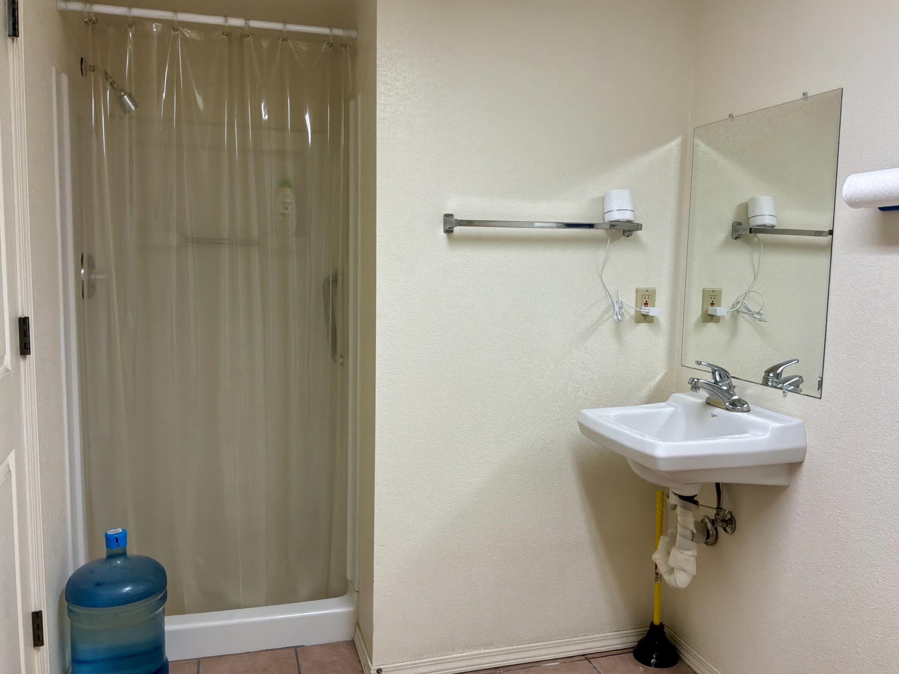 Photo 3 — 230 Cynthia Court NW A