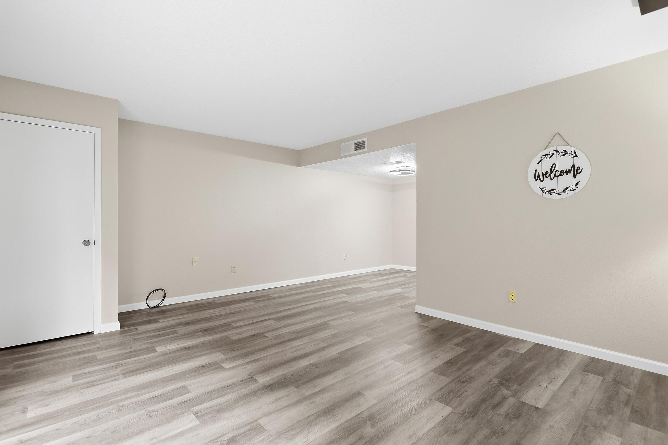 Photo 11 — 8333 Comanche Road NE 2B