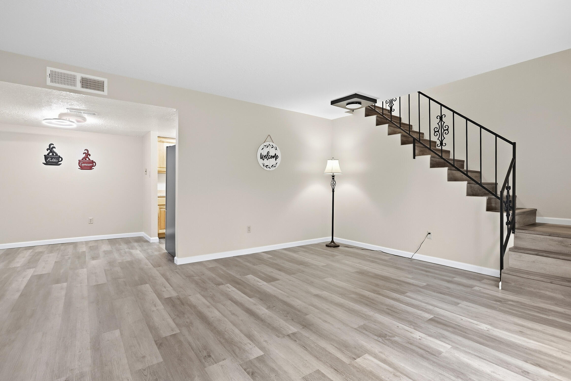 Photo 2 — 8333 Comanche Road NE 2B