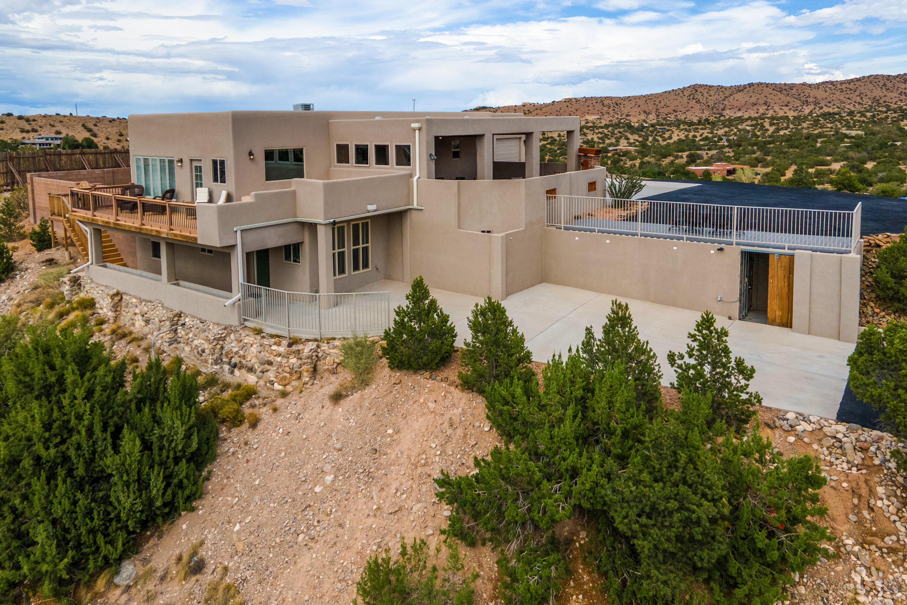 Photo 4 — 45 Sandia Lane