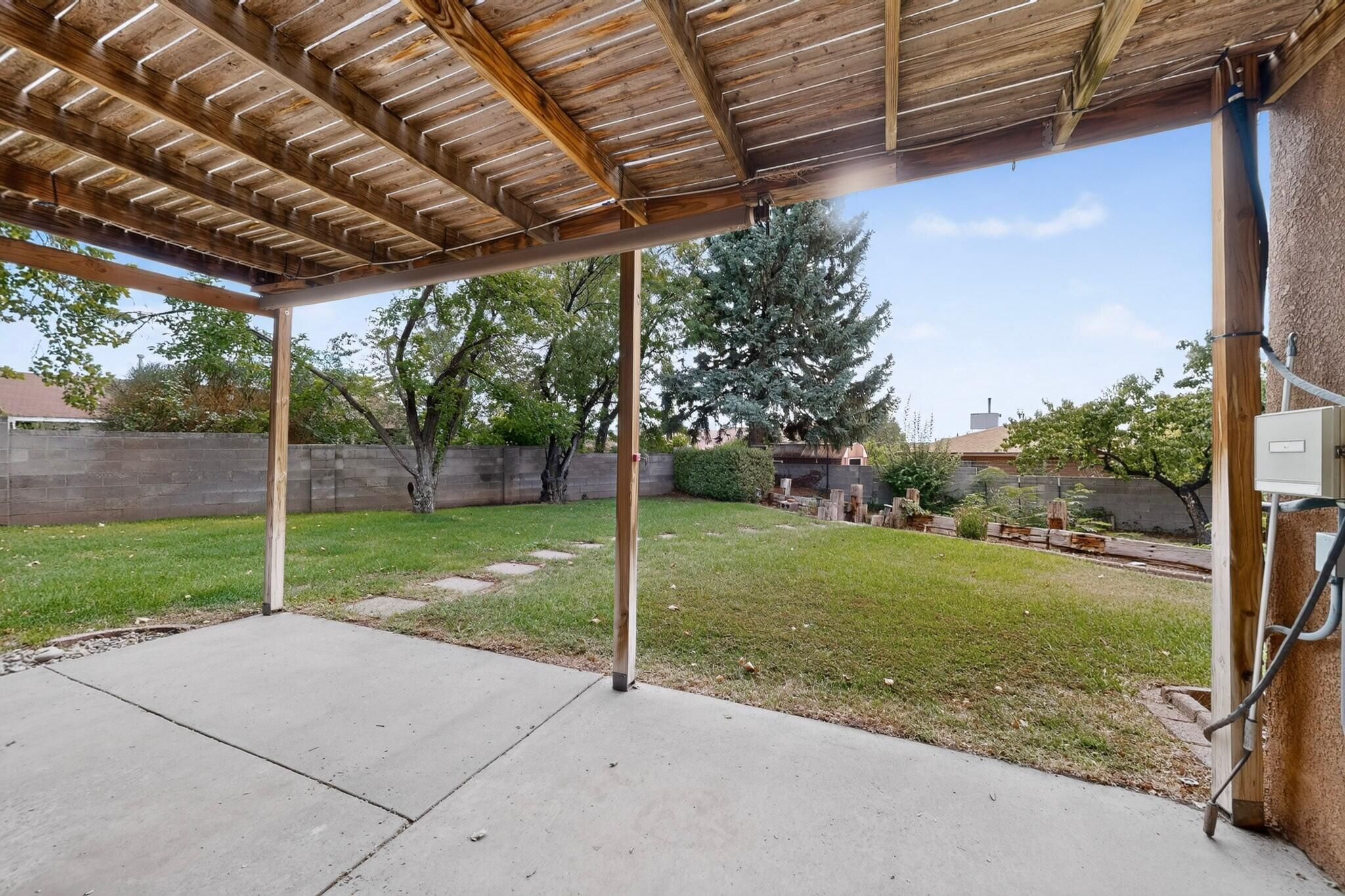 Photo 14 — 12208 Lexington Avenue NE