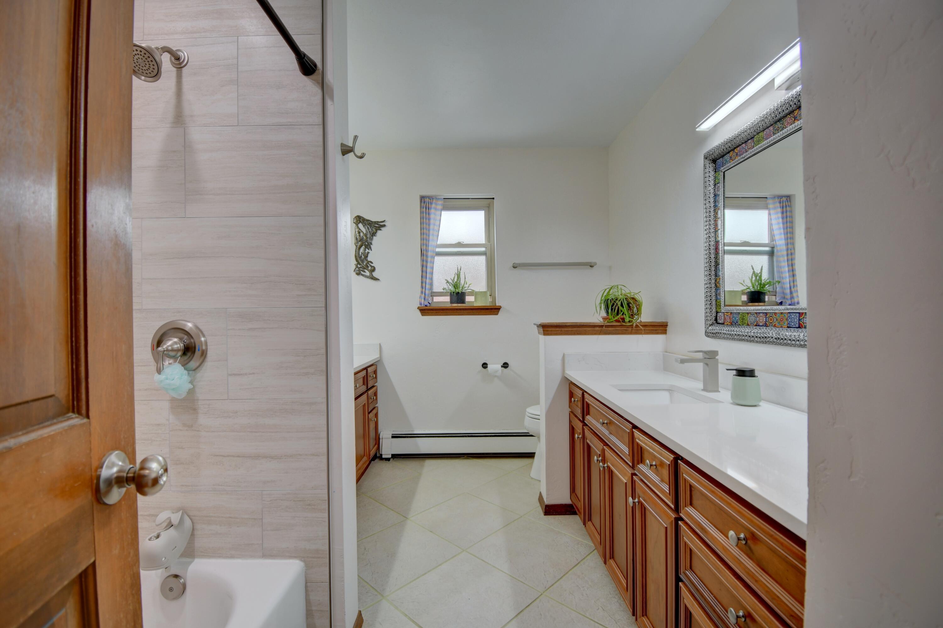 Photo 17 — 5613 Cometa Court NE