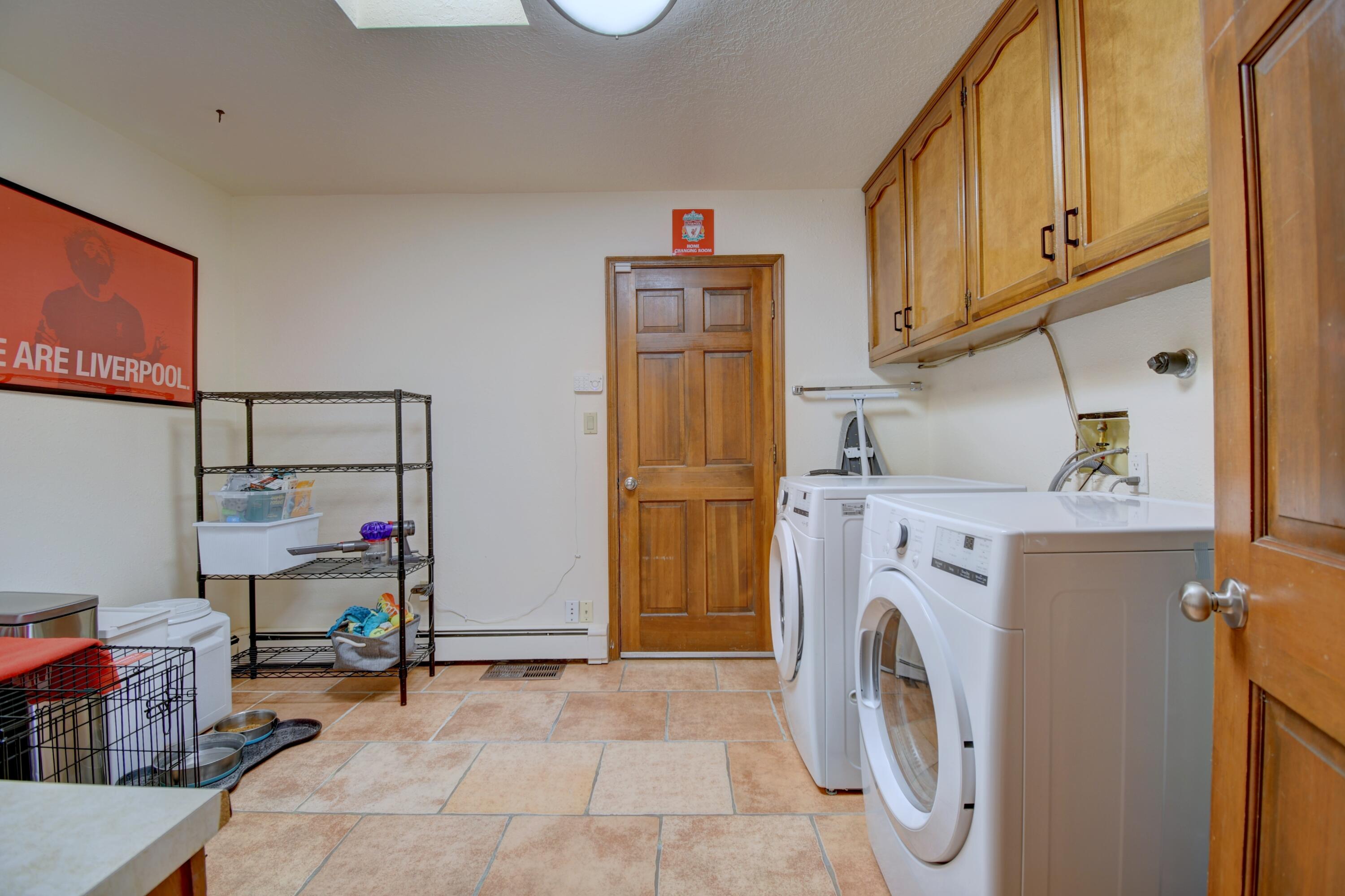 Photo 14 — 5613 Cometa Court NE