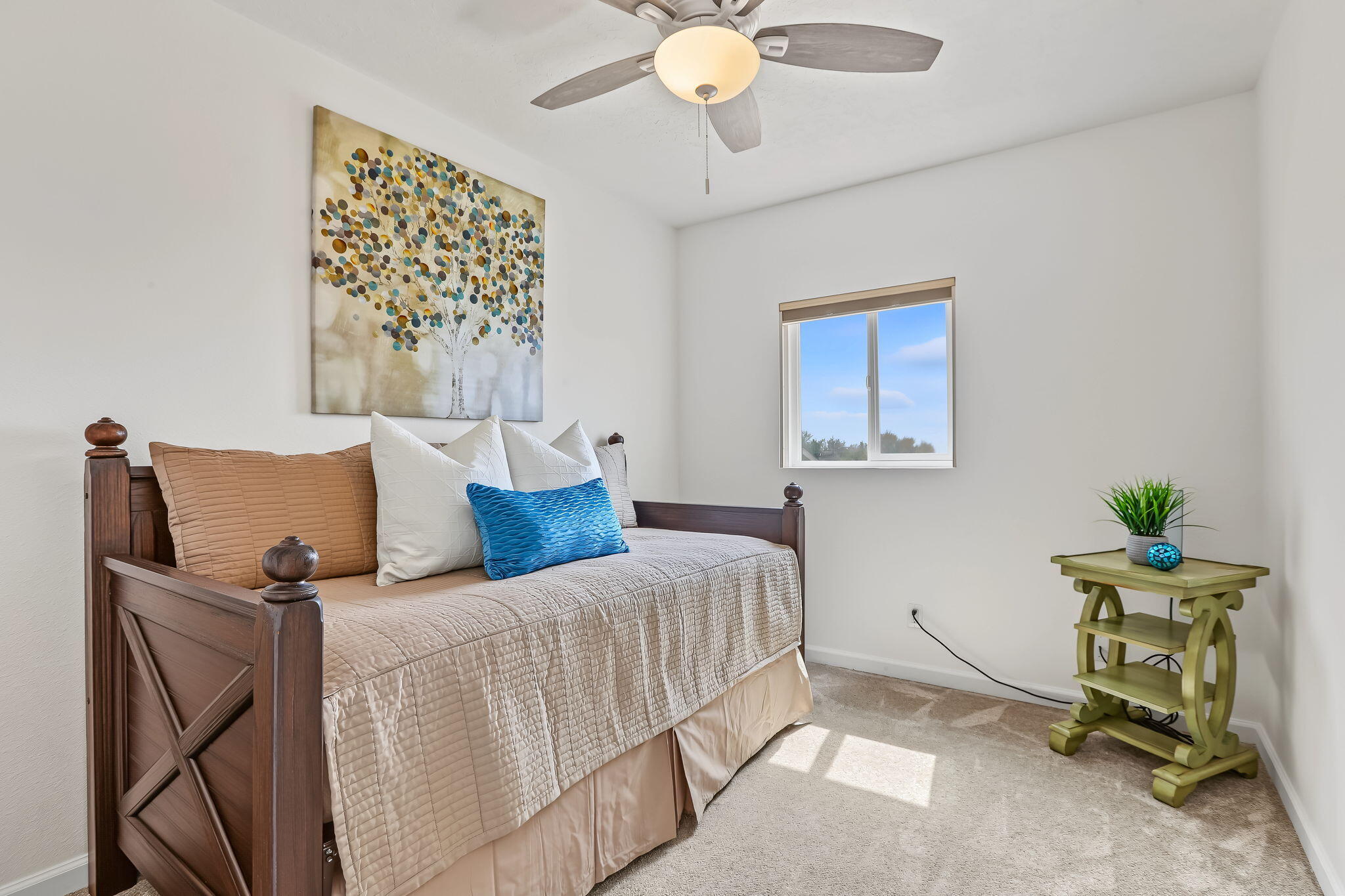 Photo 17 — 30 Tierra Monte Drive NE