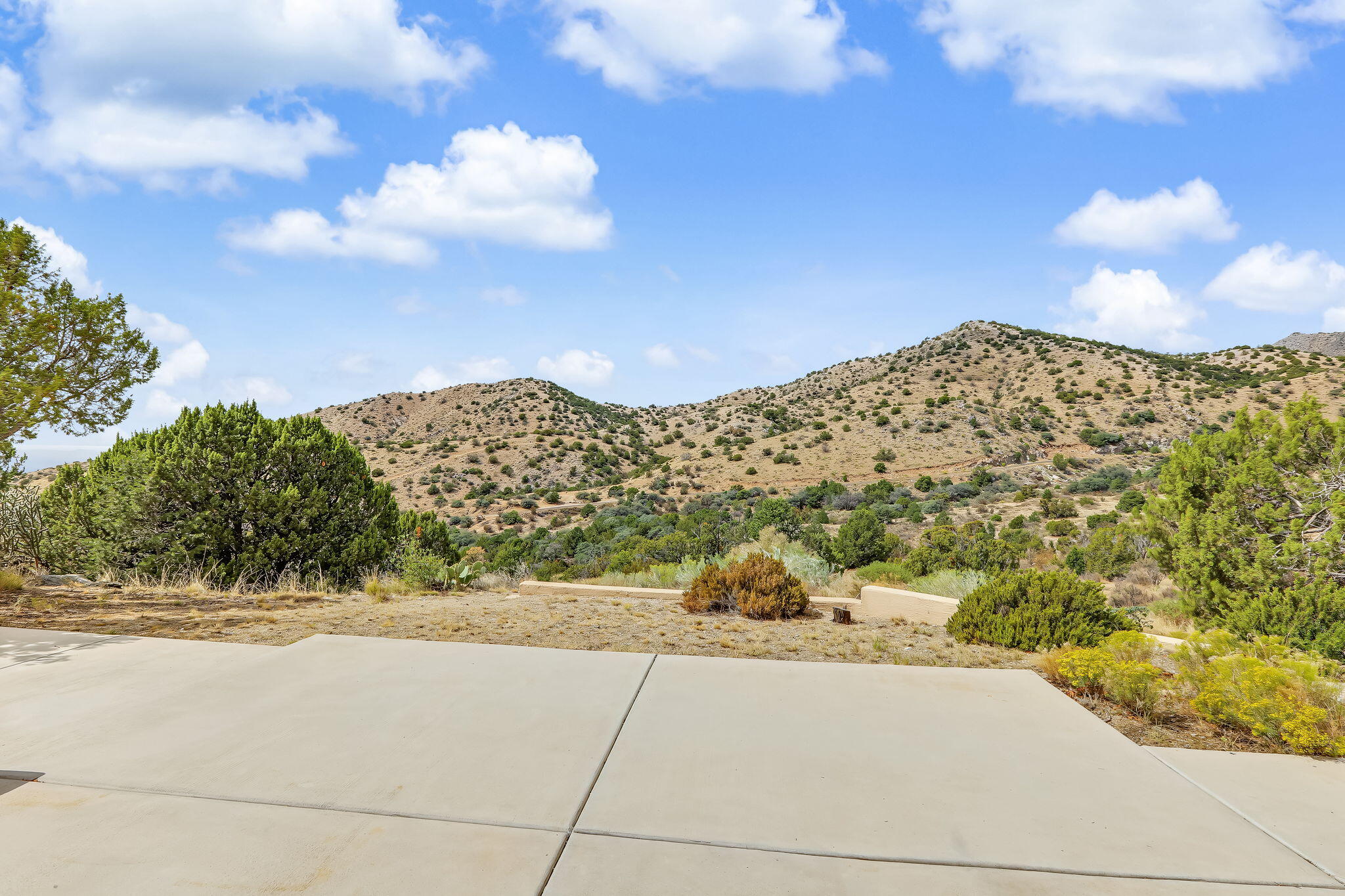Photo 13 — 30 Tierra Monte Drive NE