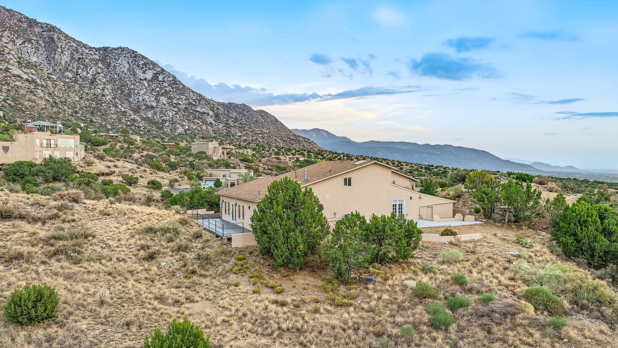 Photo 10 — 30 Tierra Monte Drive NE