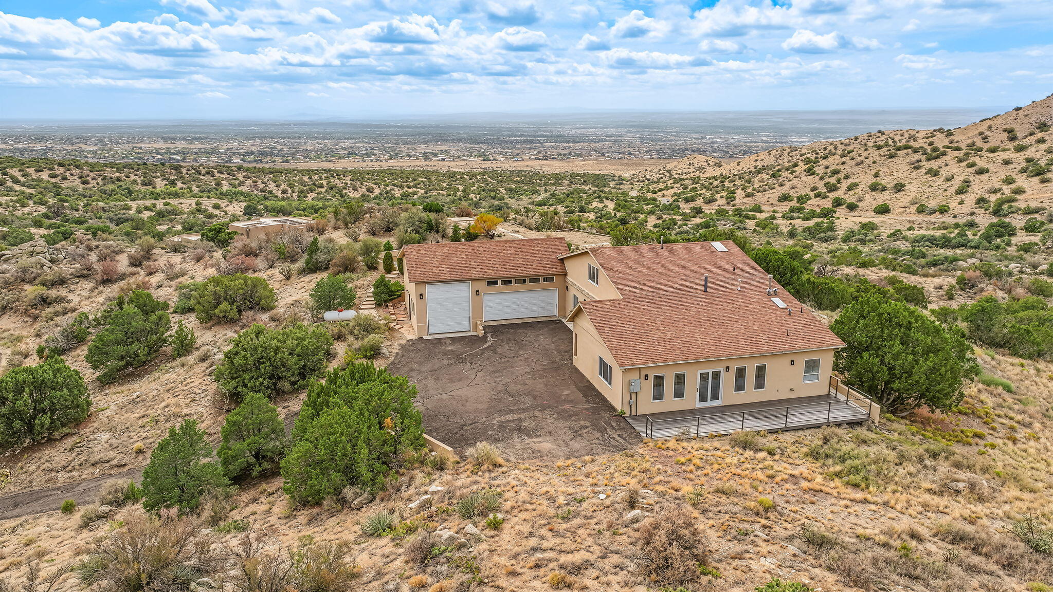 Photo 9 — 30 Tierra Monte Drive NE