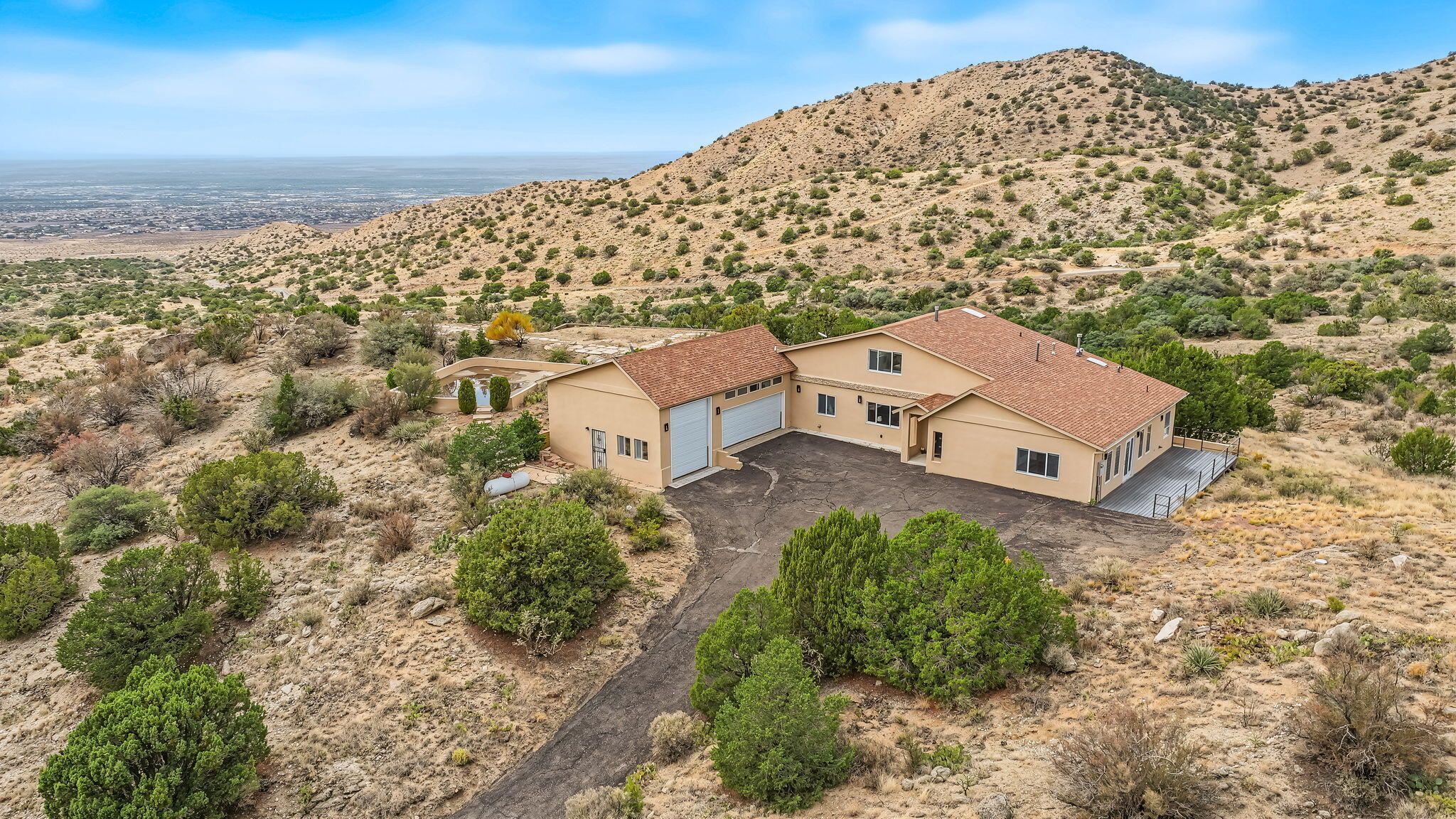 Photo 5 — 30 Tierra Monte Drive NE