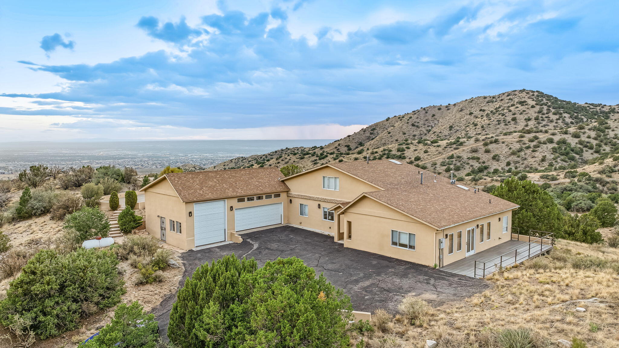 Photo 4 — 30 Tierra Monte Drive NE