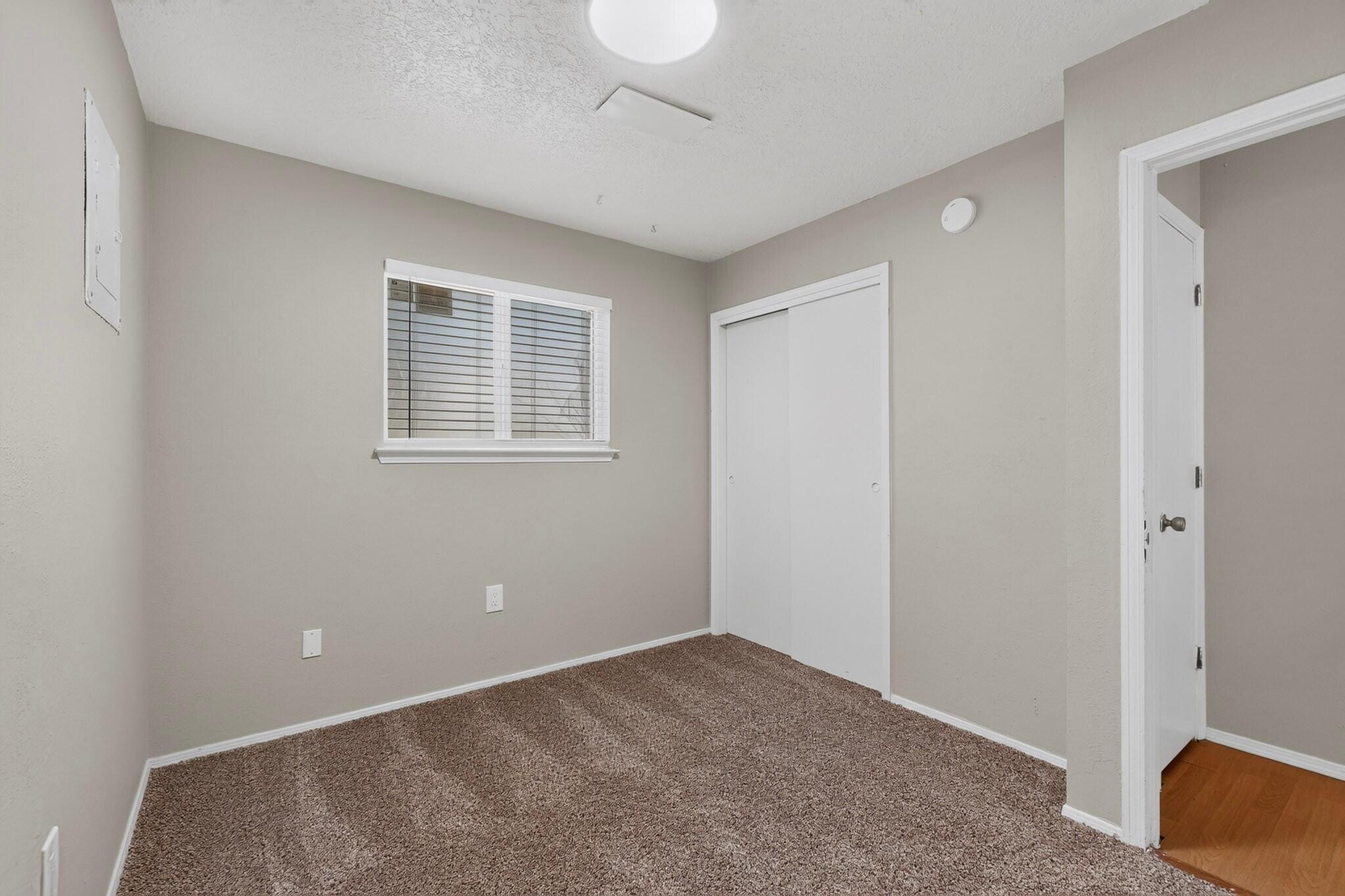 Photo 11 — 12209 Eric Court NE