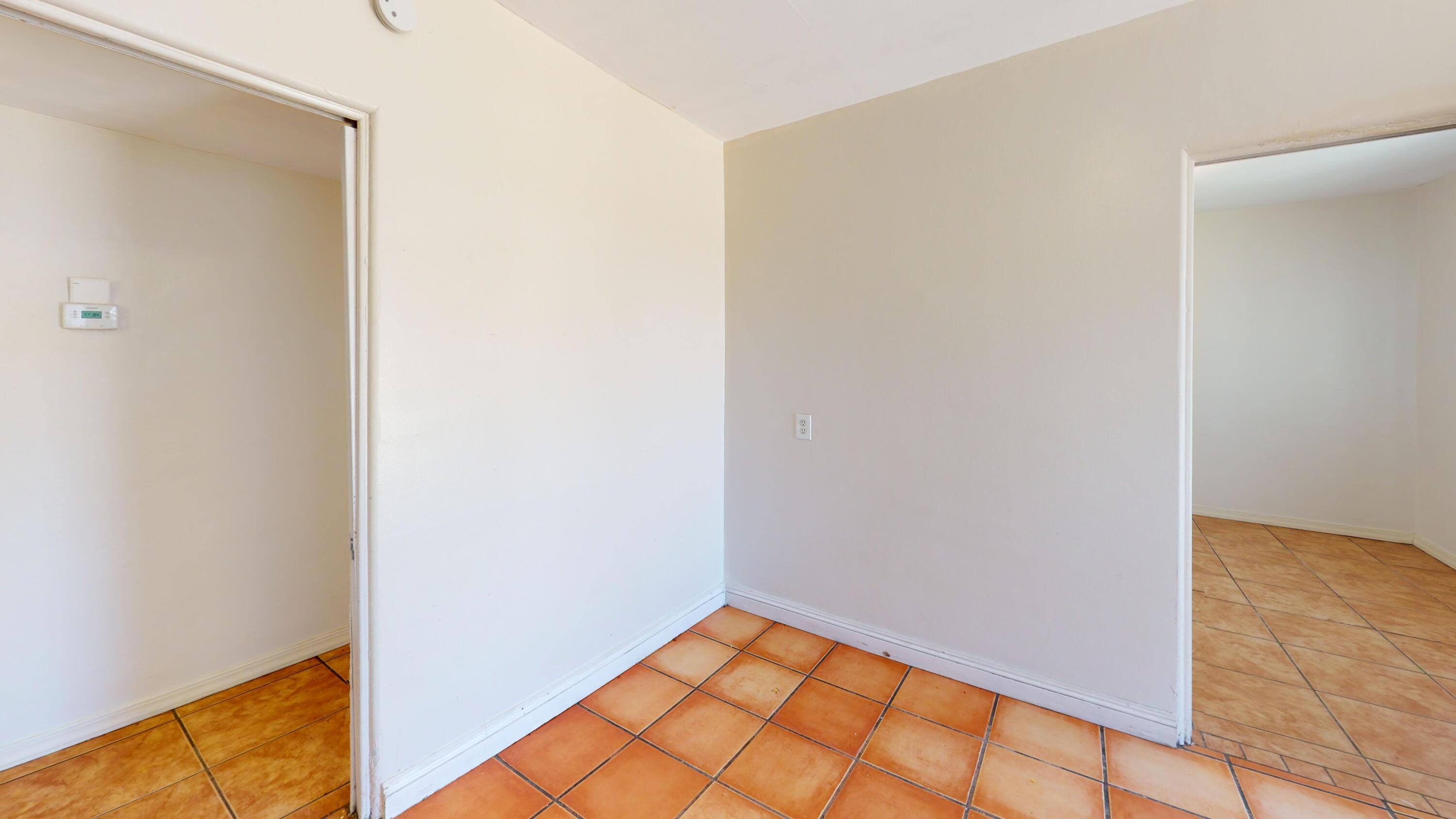 Photo 7 — 2607 General Bradley Street NE